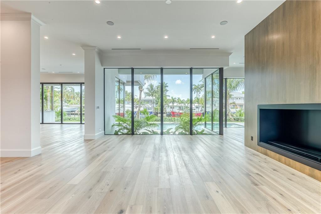 Rio Vista Isles - Residential