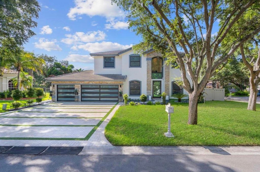 Photo of 1254 NW 102nd Way, Coral Springs, FL 33071 (MLS # B26025193)