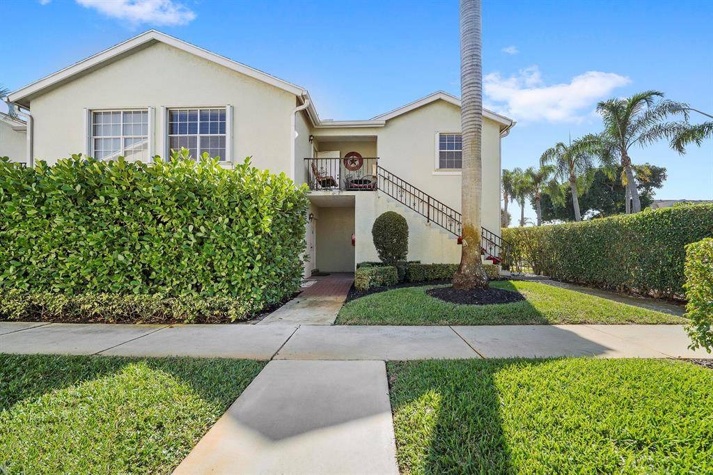 Photo of 127 Waterside Drive, Hypoluxo, FL 33462 (MLS # R10767789)