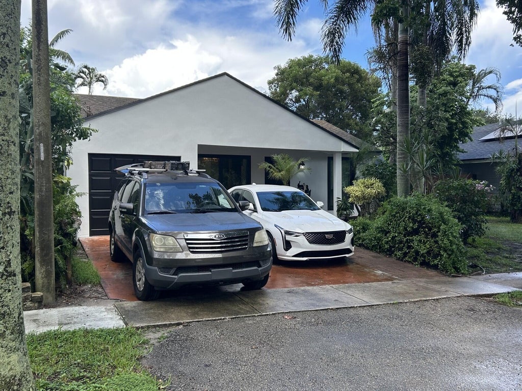 Photo of 8671 SW 16TH Court, Pembroke Pines, FL 33025 (MLS # B26072915)
