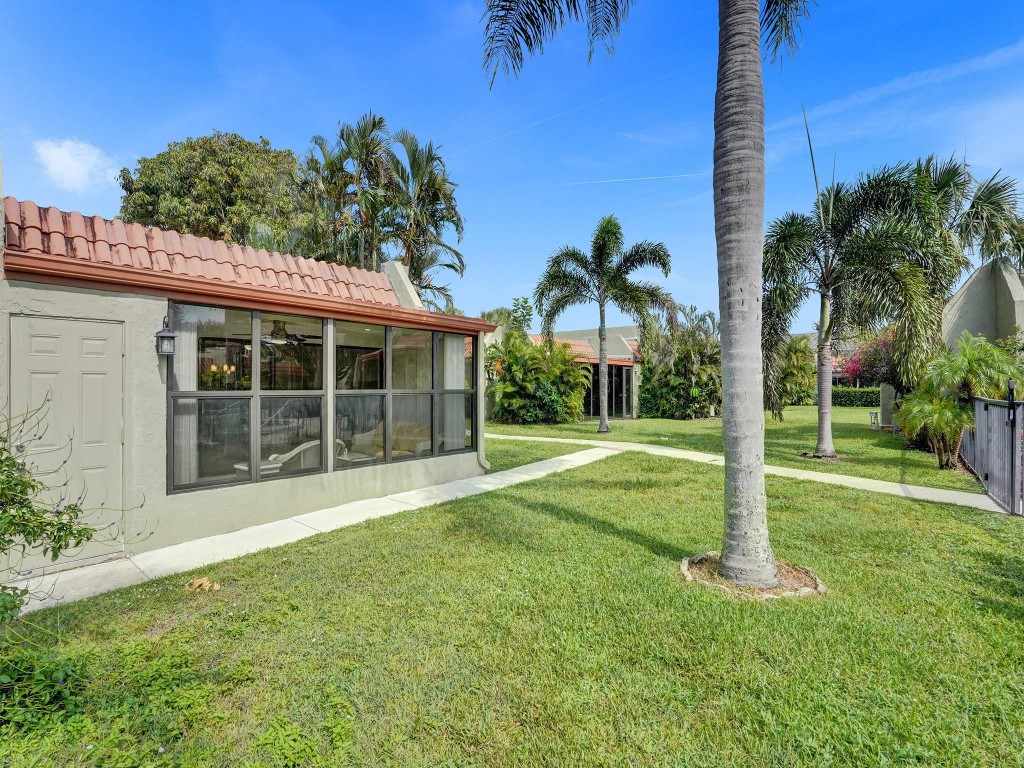 Vizcaya Garden Villas - Residential