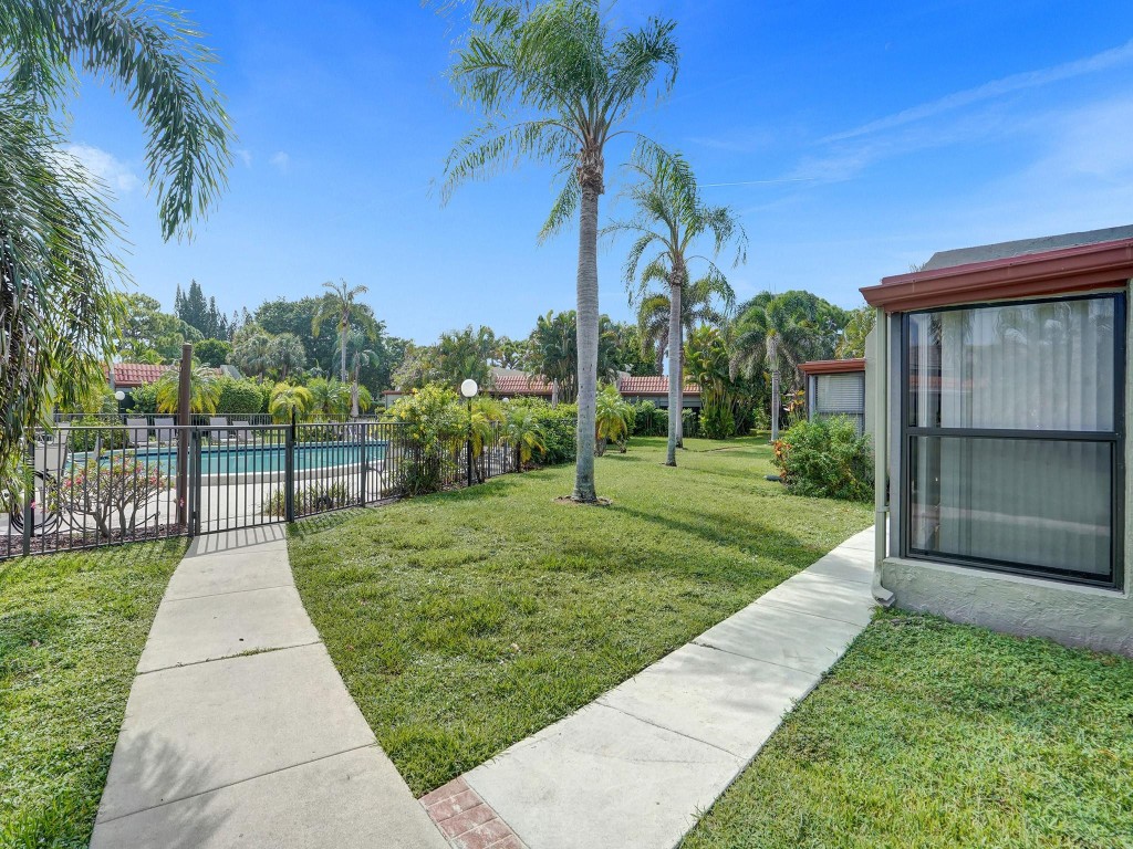 Vizcaya Garden Villas - Residential