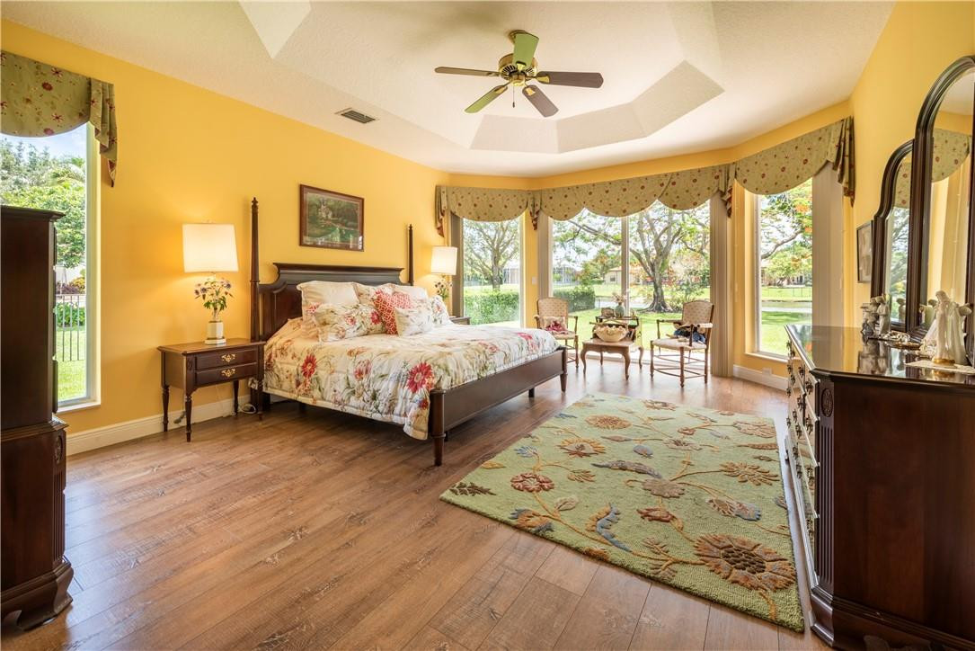 Westridge II 151-17 B - Residential