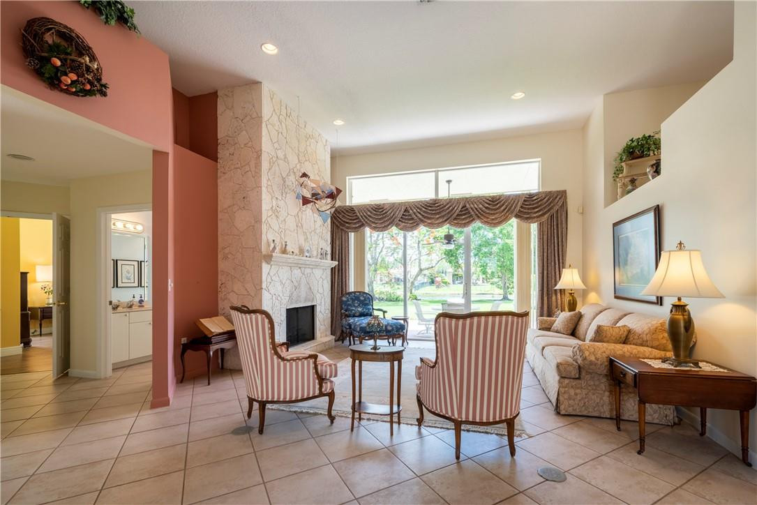 Westridge II 151-17 B - Residential