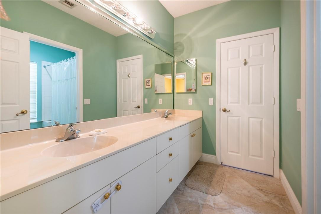 Westridge II 151-17 B - Residential