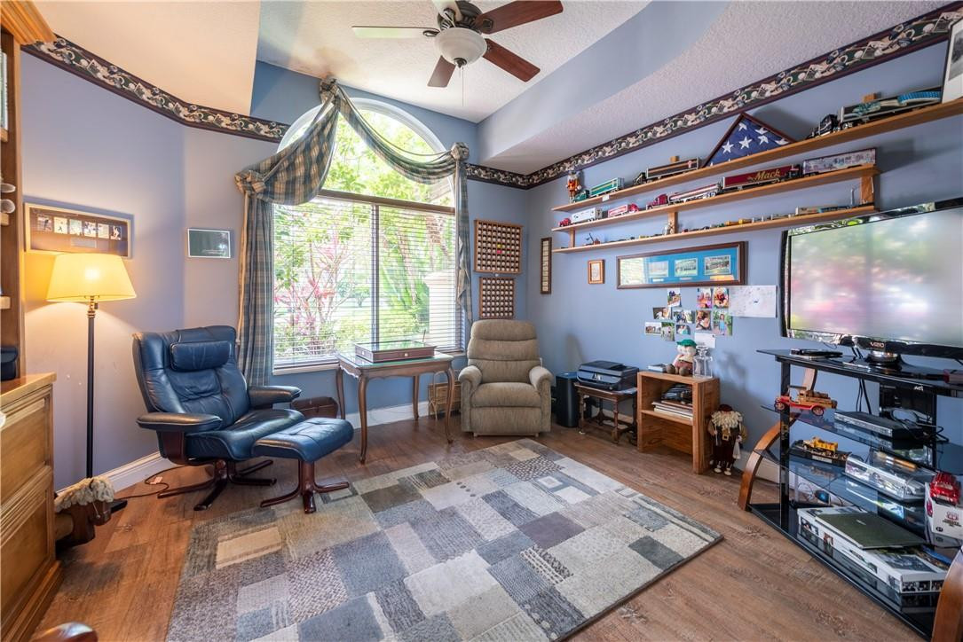 Westridge II 151-17 B - Residential