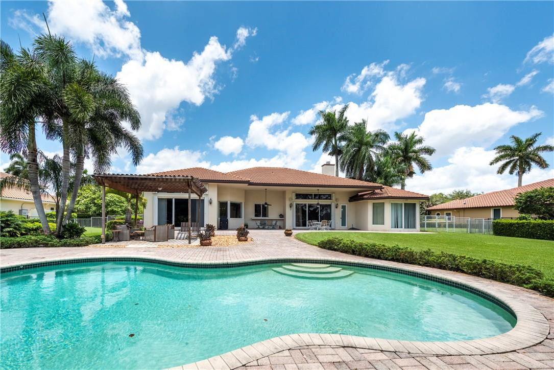 Westridge II 151-17 B - Residential