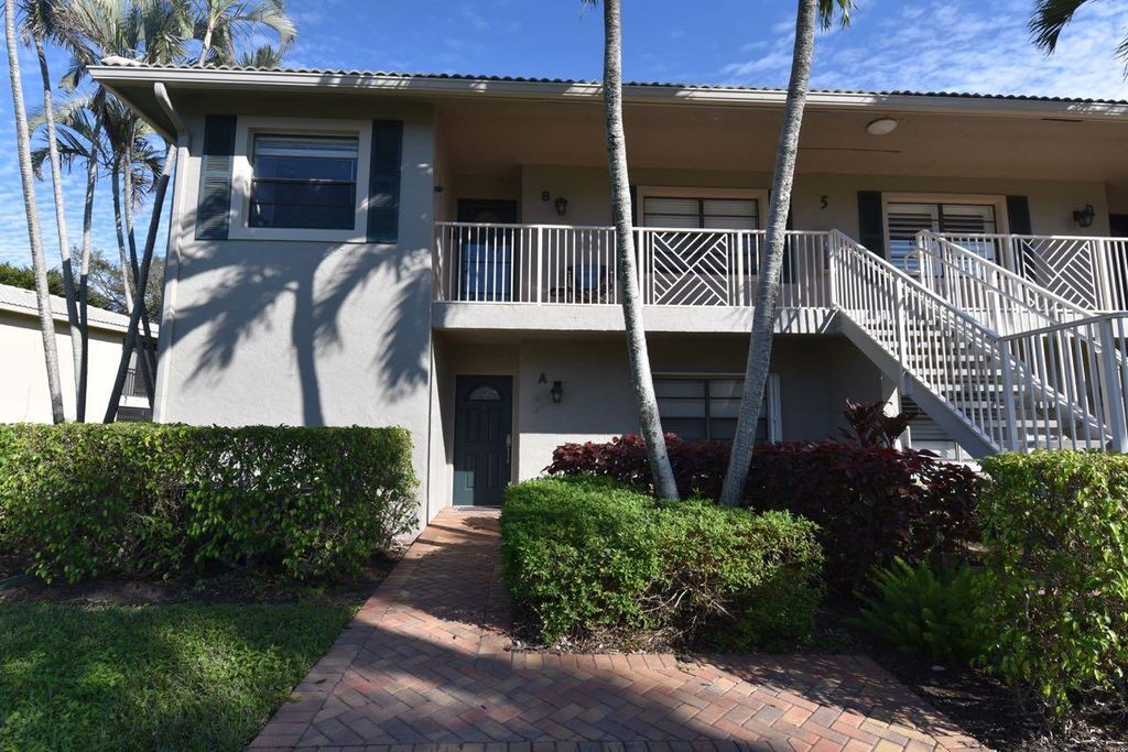 Photo of 5 Stratford Drive #5a, Boynton Beach, FL 33436 (MLS # R11051519)