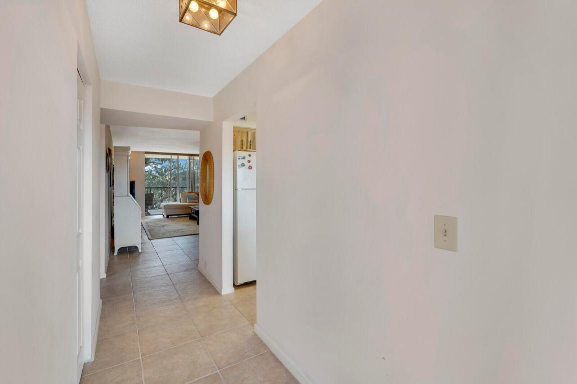 PALM LAKES CONDO - Residential