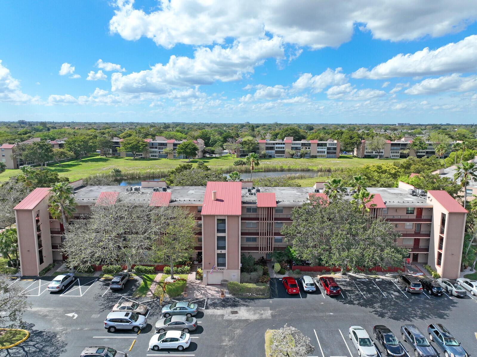 PALM LAKES CONDO - Residential