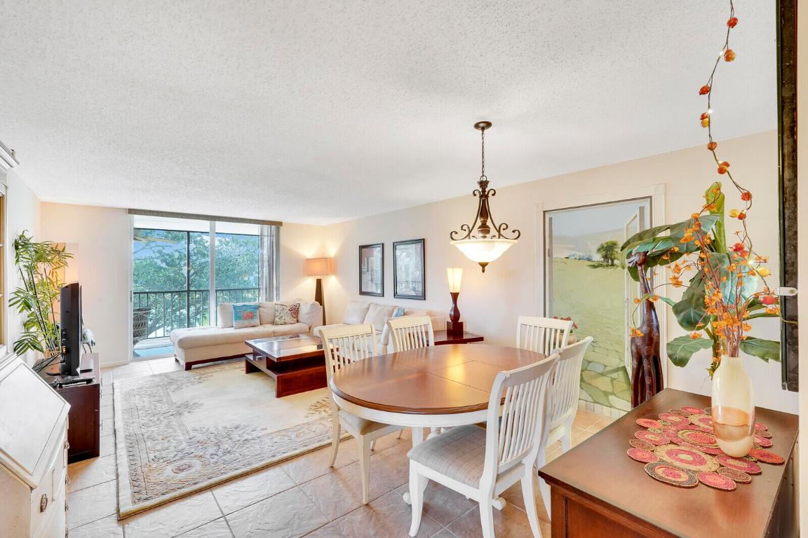 PALM LAKES CONDO - Residential