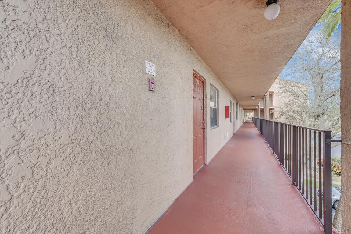 PALM LAKES CONDO - Residential