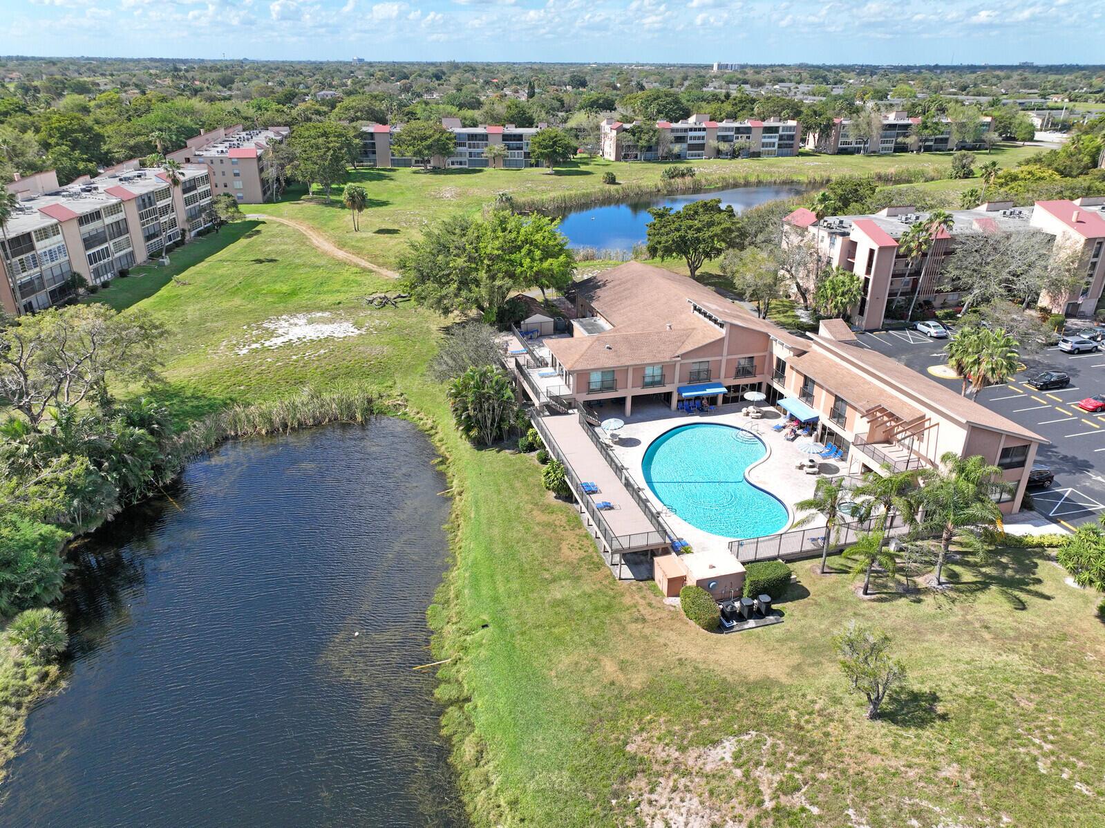 PALM LAKES CONDO - Residential