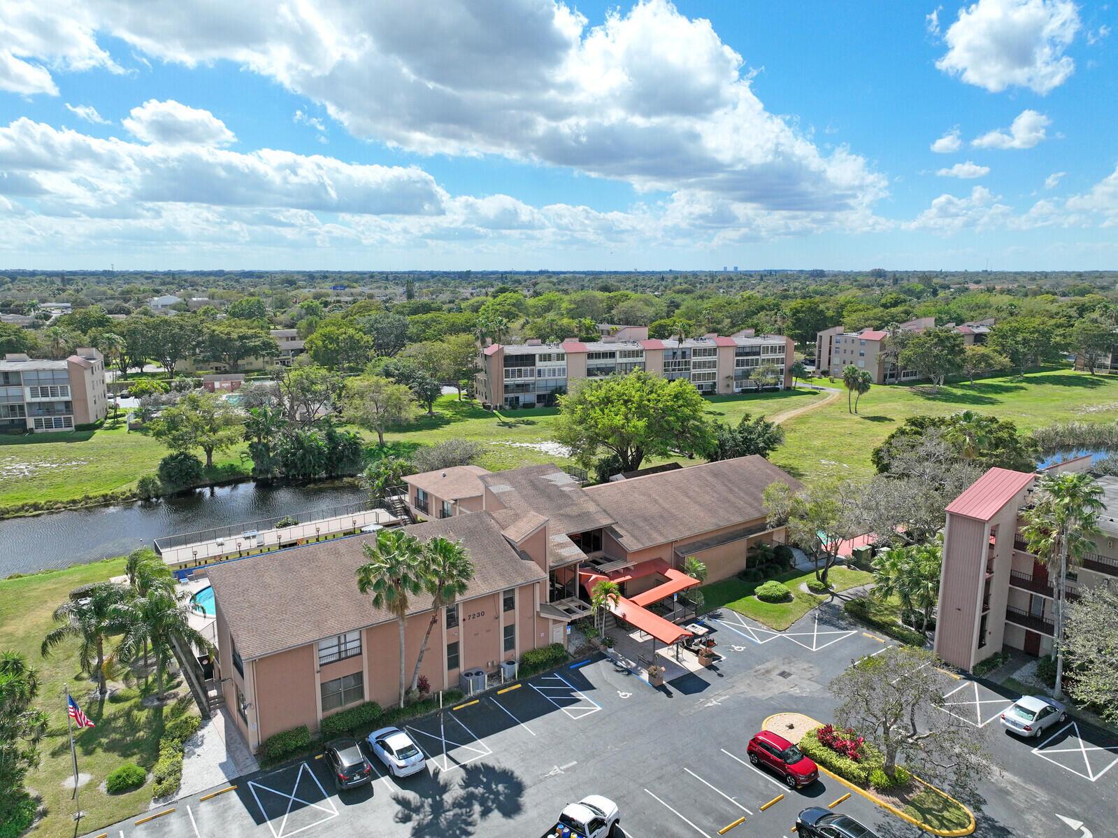 PALM LAKES CONDO - Residential