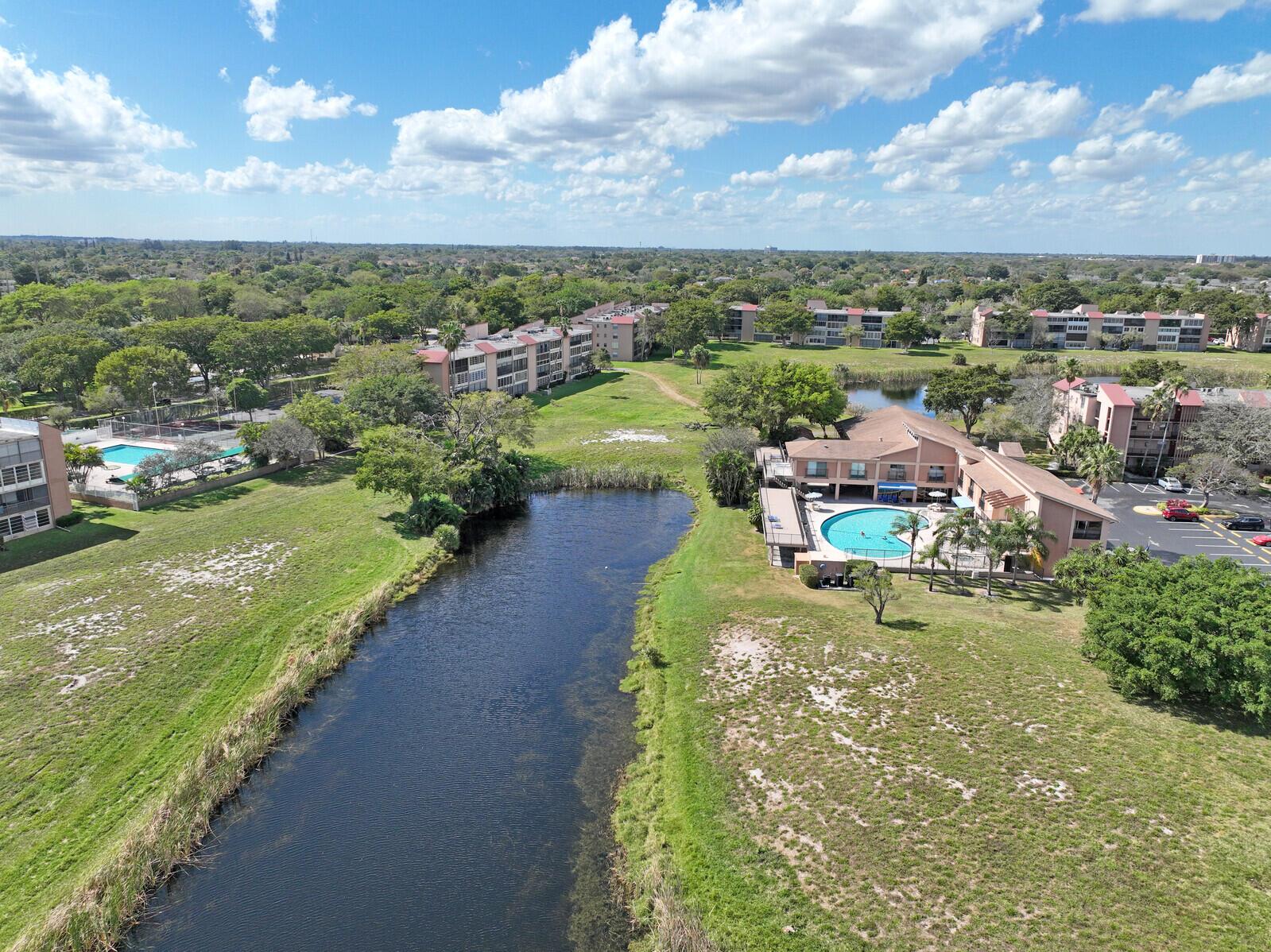 PALM LAKES CONDO - Residential