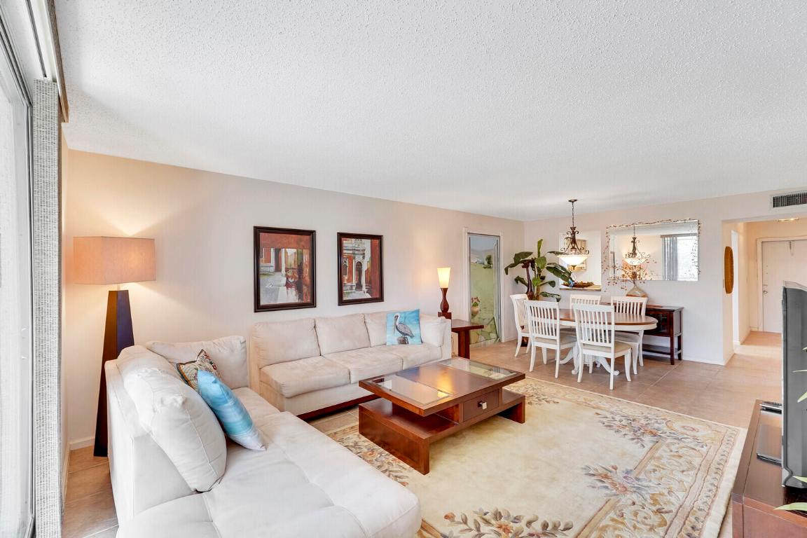 PALM LAKES CONDO - Residential