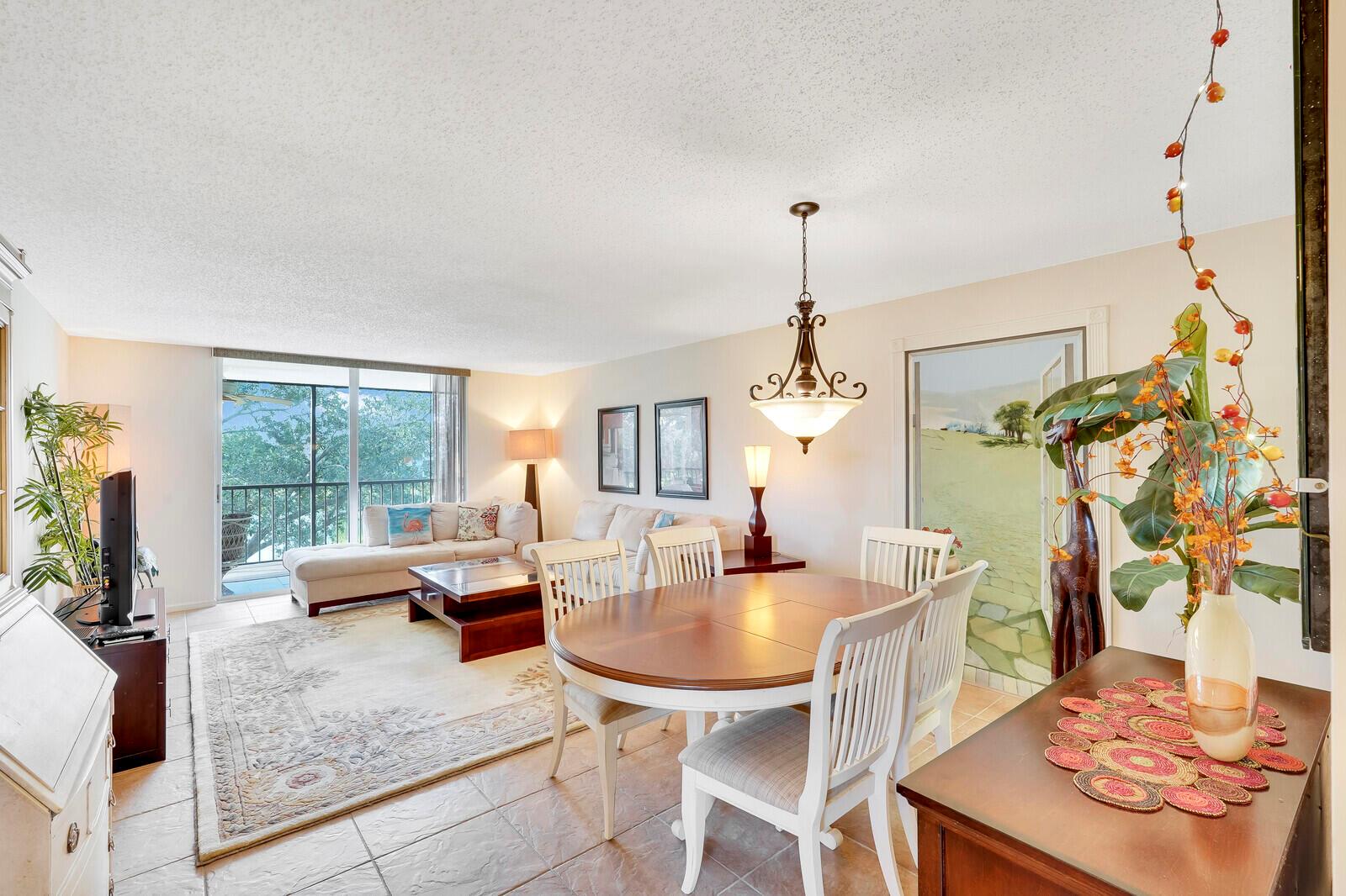 PALM LAKES CONDO - Residential