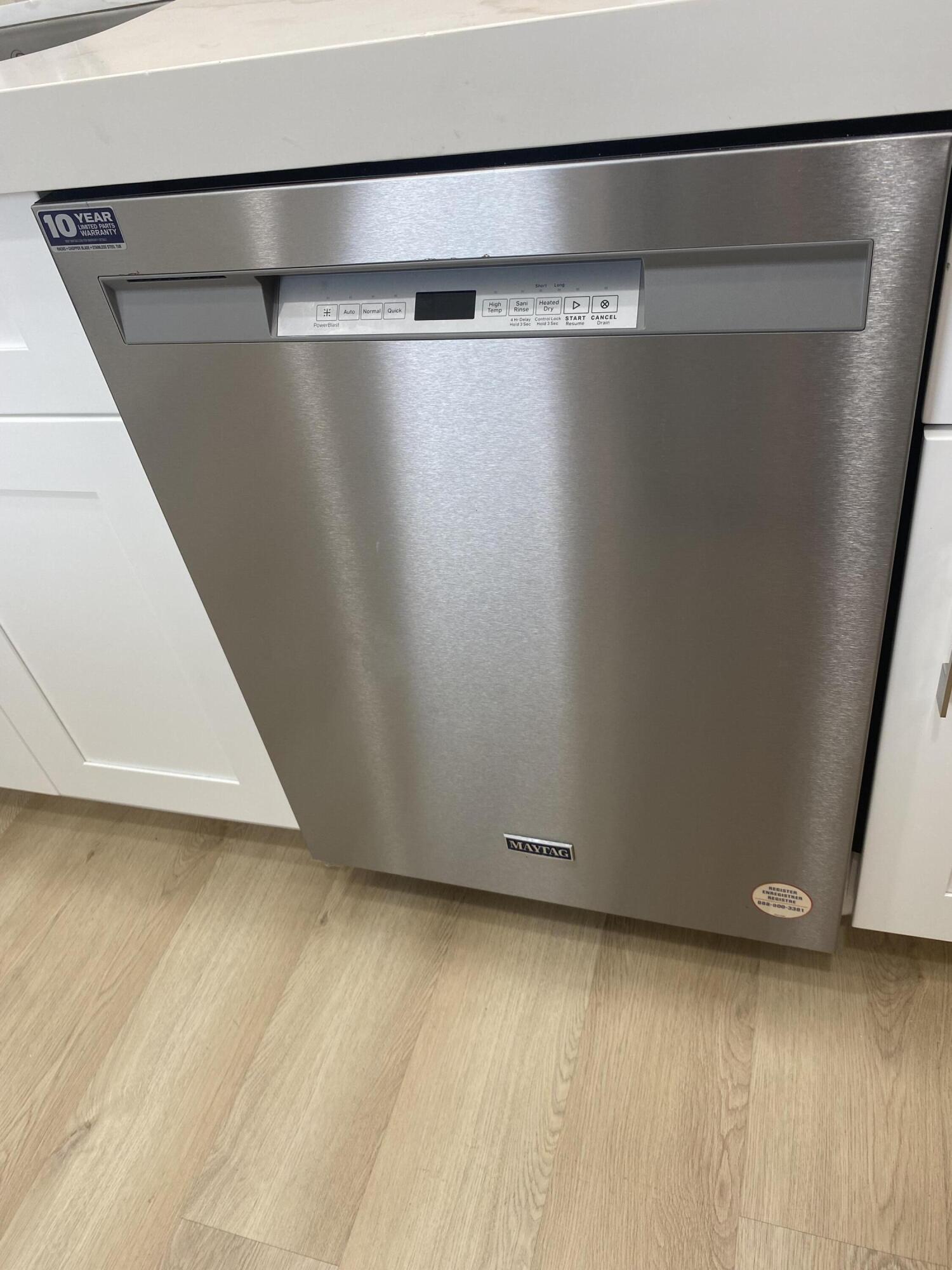 VILLAGE ROYALE CONDO 2 - Residential