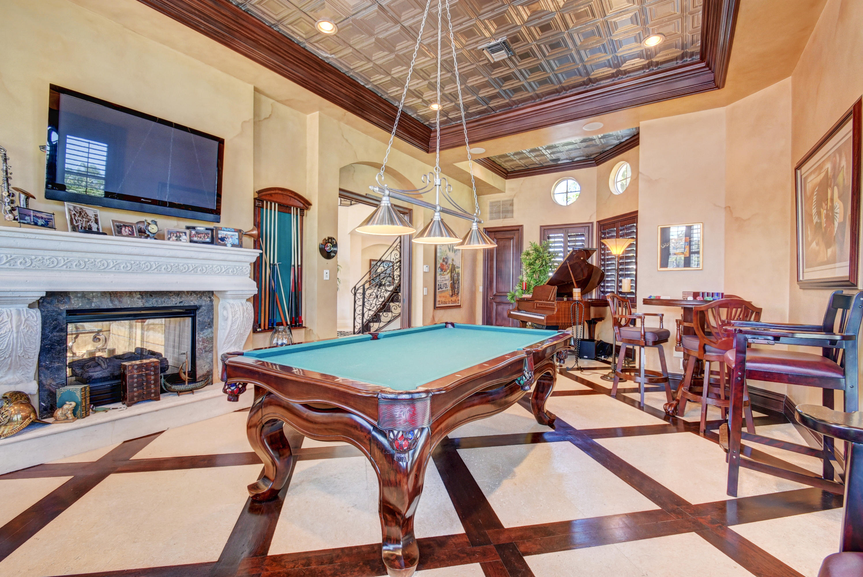 VENETIAN ISLES - Residential