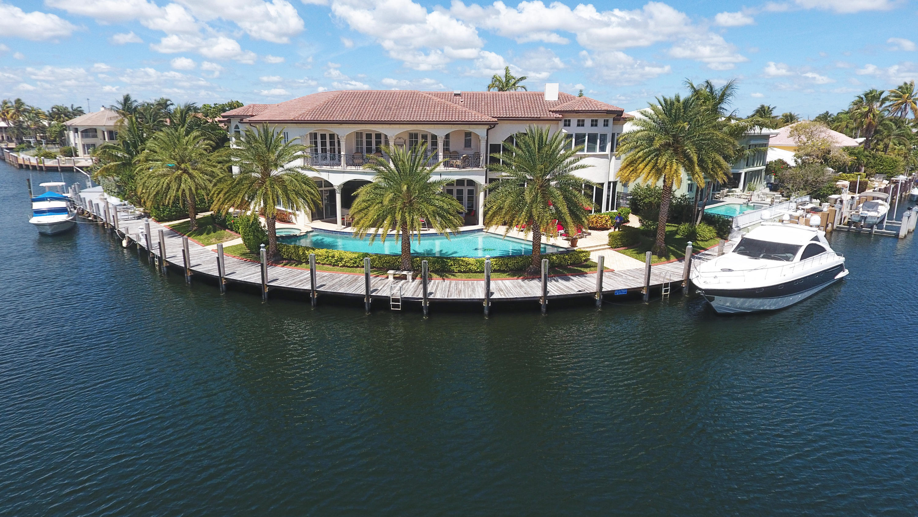 VENETIAN ISLES - Residential