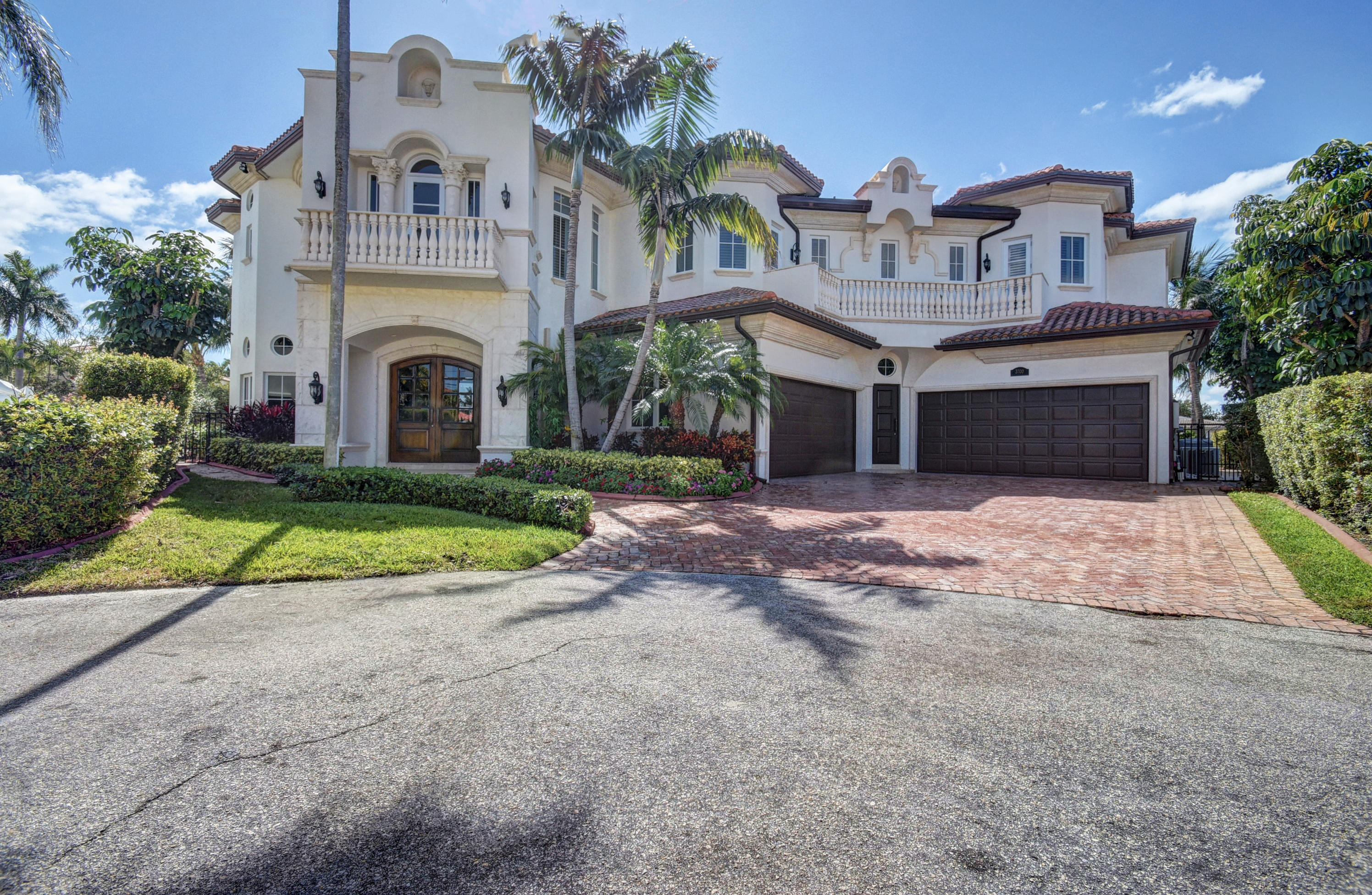 VENETIAN ISLES - Residential