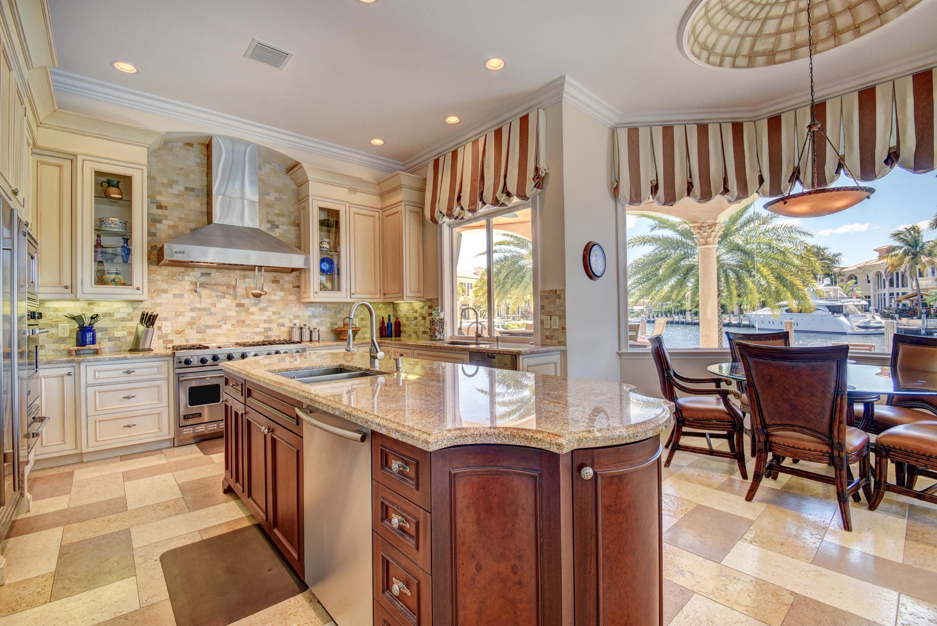 VENETIAN ISLES - Residential