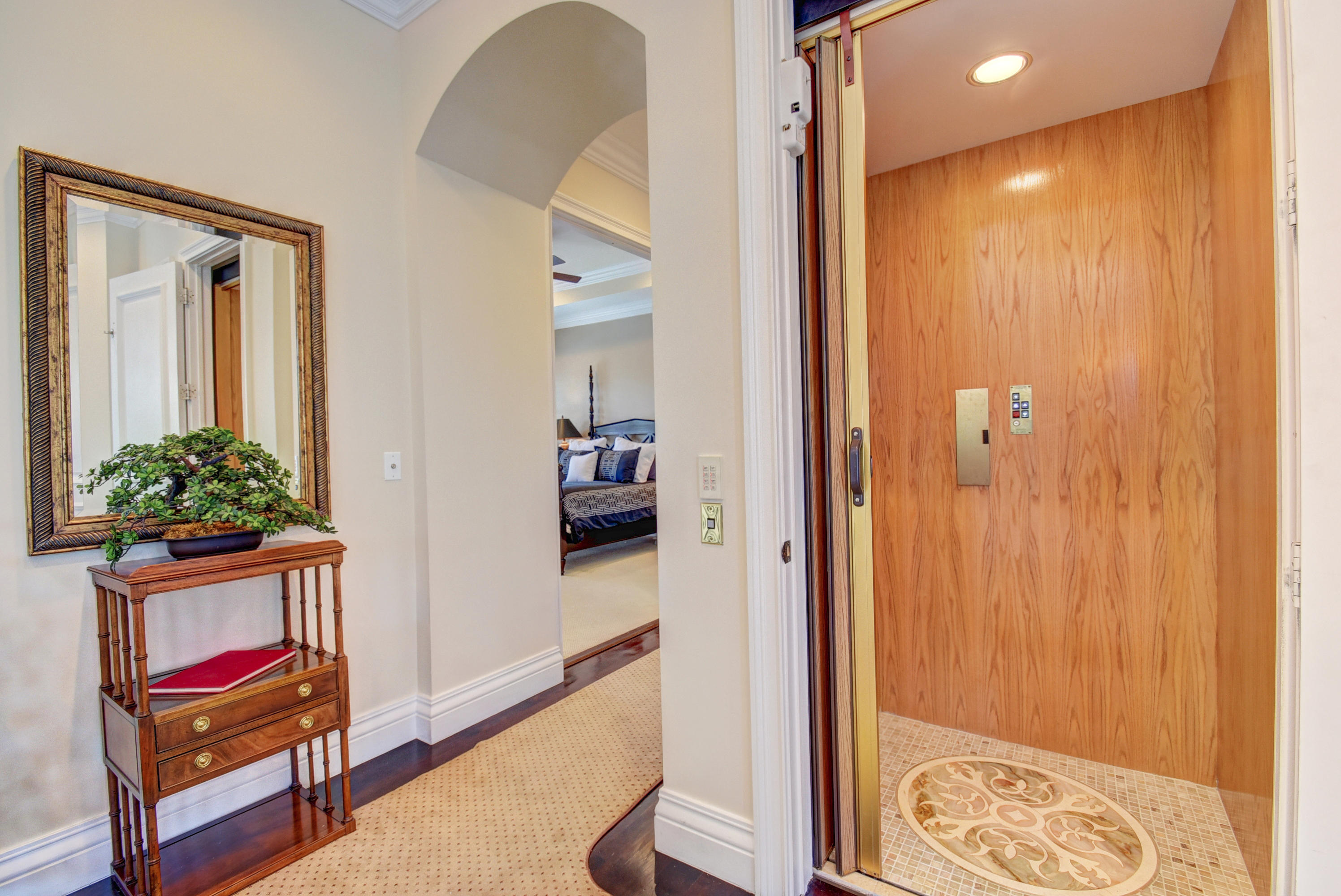 VENETIAN ISLES - Residential