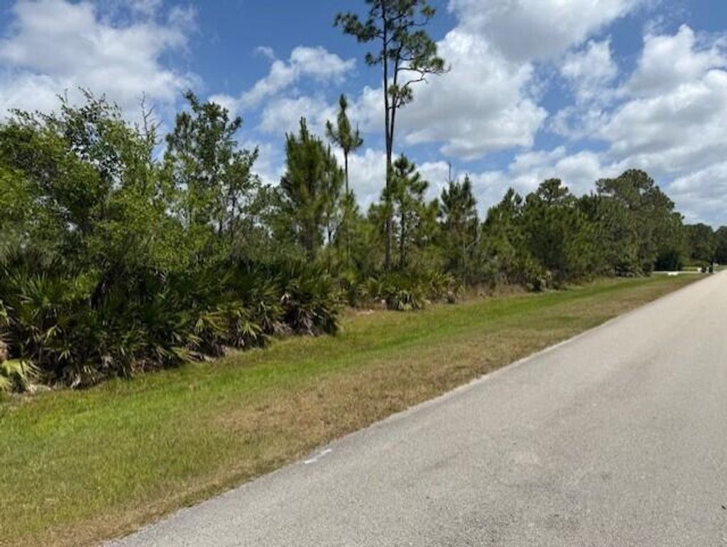 Photo of 7824 Saddlebrook Drive, Port Saint Lucie, FL 34986 (MLS # R11085873)