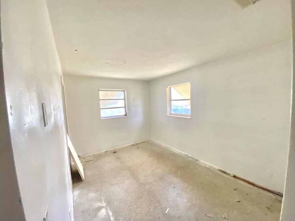 Photo of 135 NW 8th Avenue, Delray Beach, FL 33444 (MLS # R10953260)