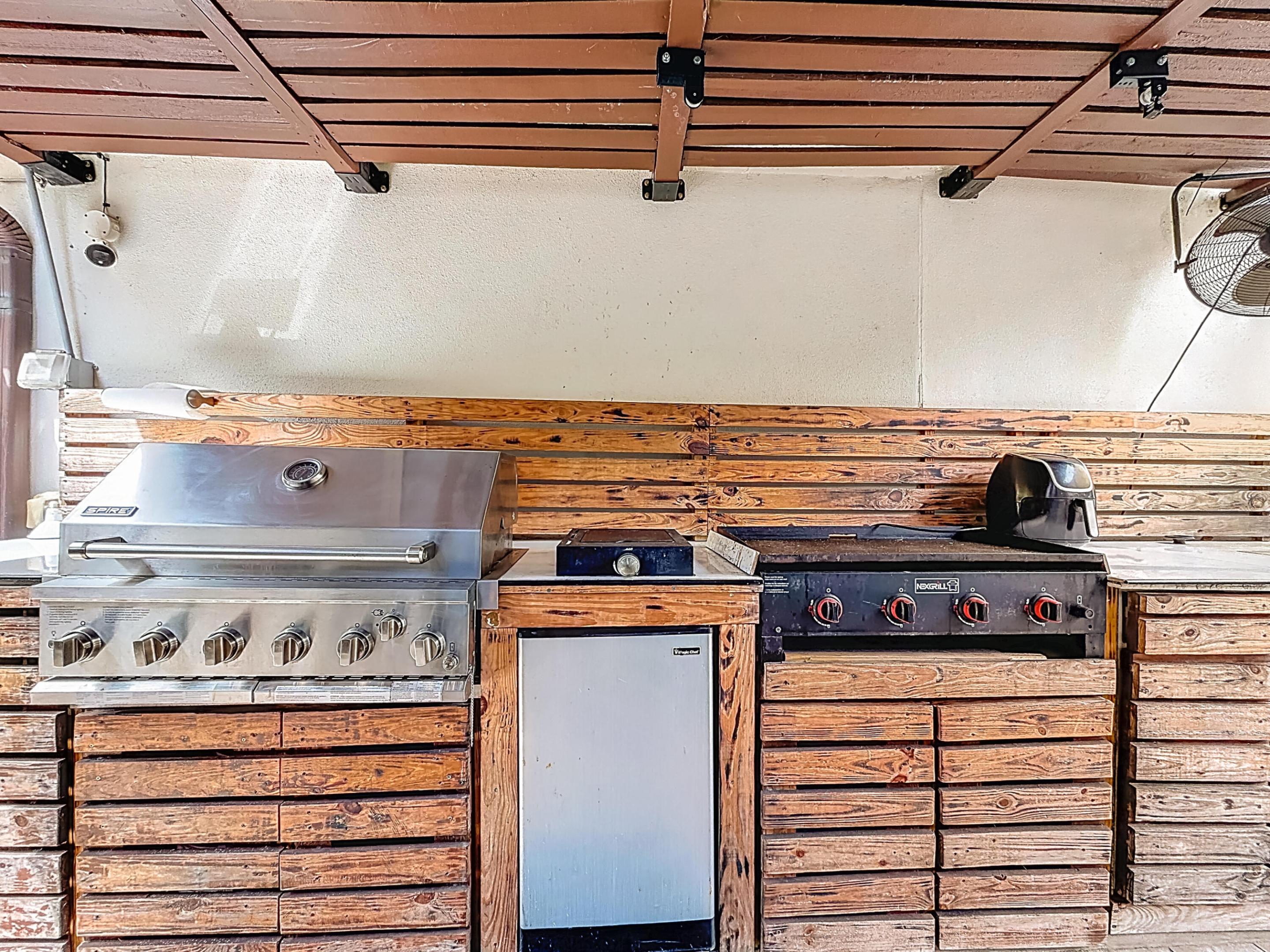 CORAL SPRINGS UNIVERSITY DRIVE - Residential