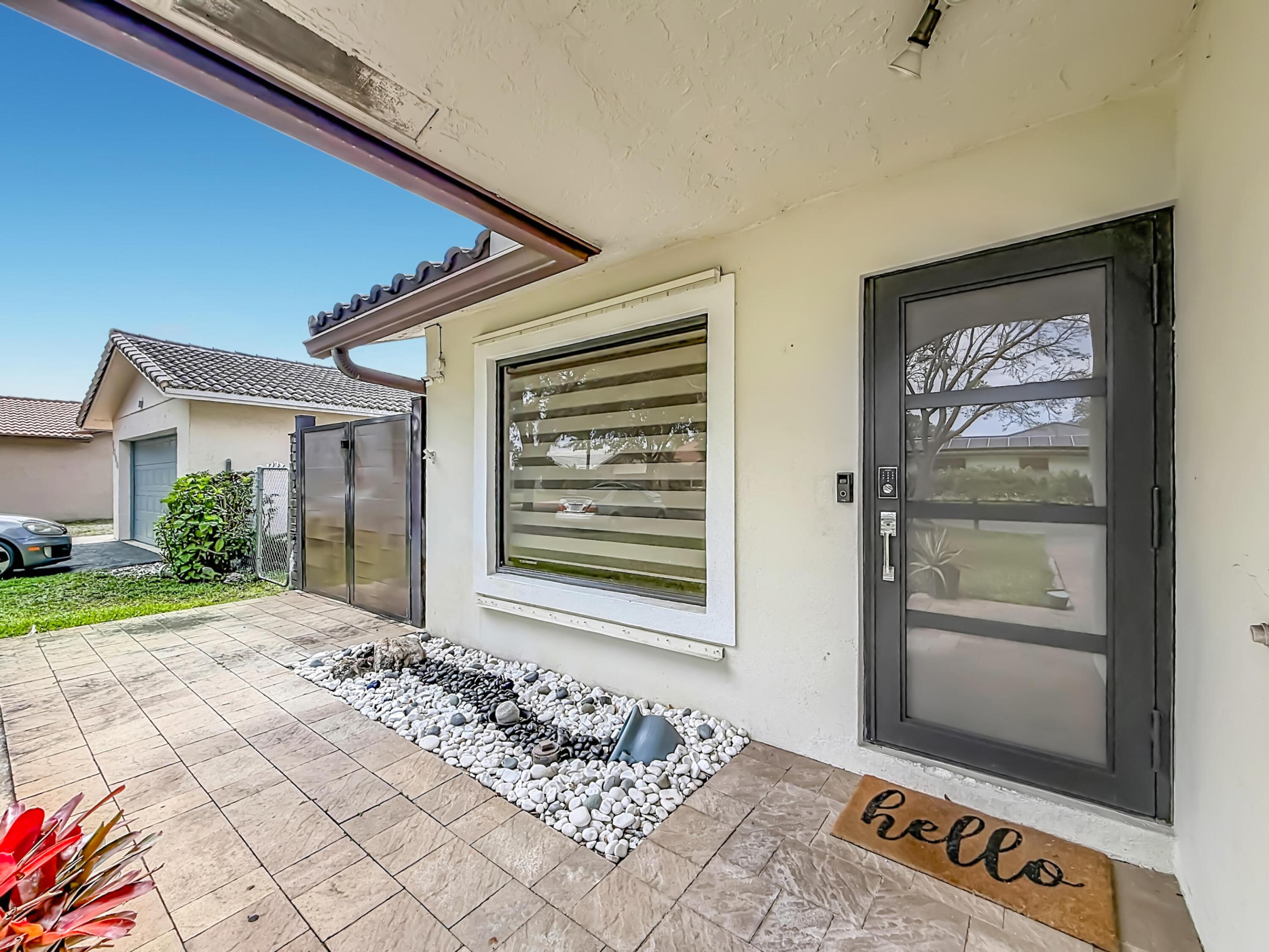 CORAL SPRINGS UNIVERSITY DRIVE - Residential