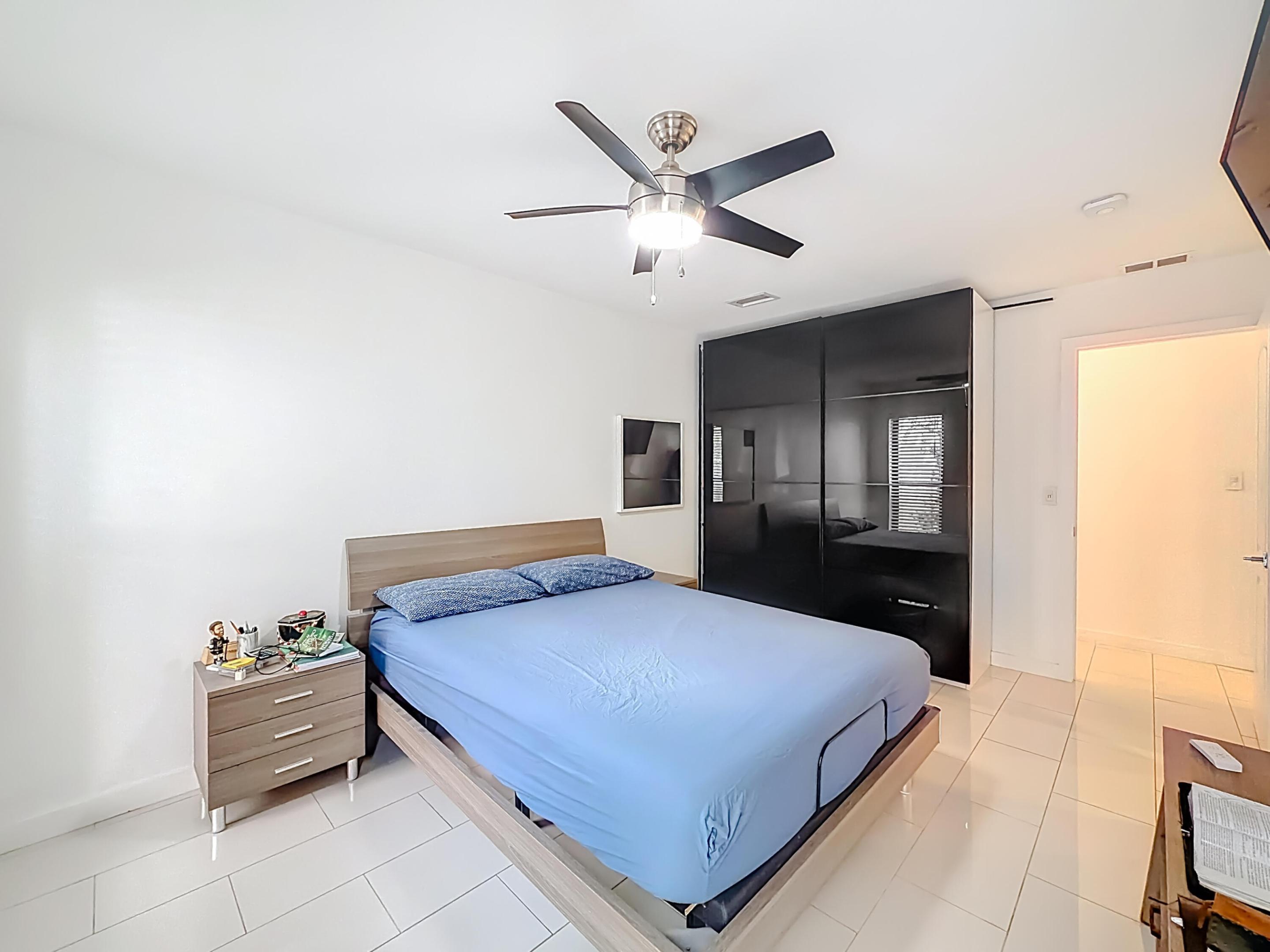 CORAL SPRINGS UNIVERSITY DRIVE - Residential