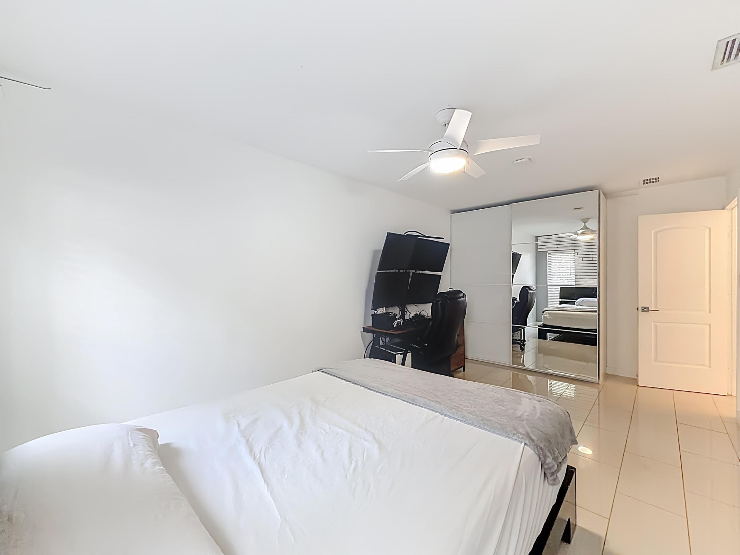 CORAL SPRINGS UNIVERSITY DRIVE - Residential