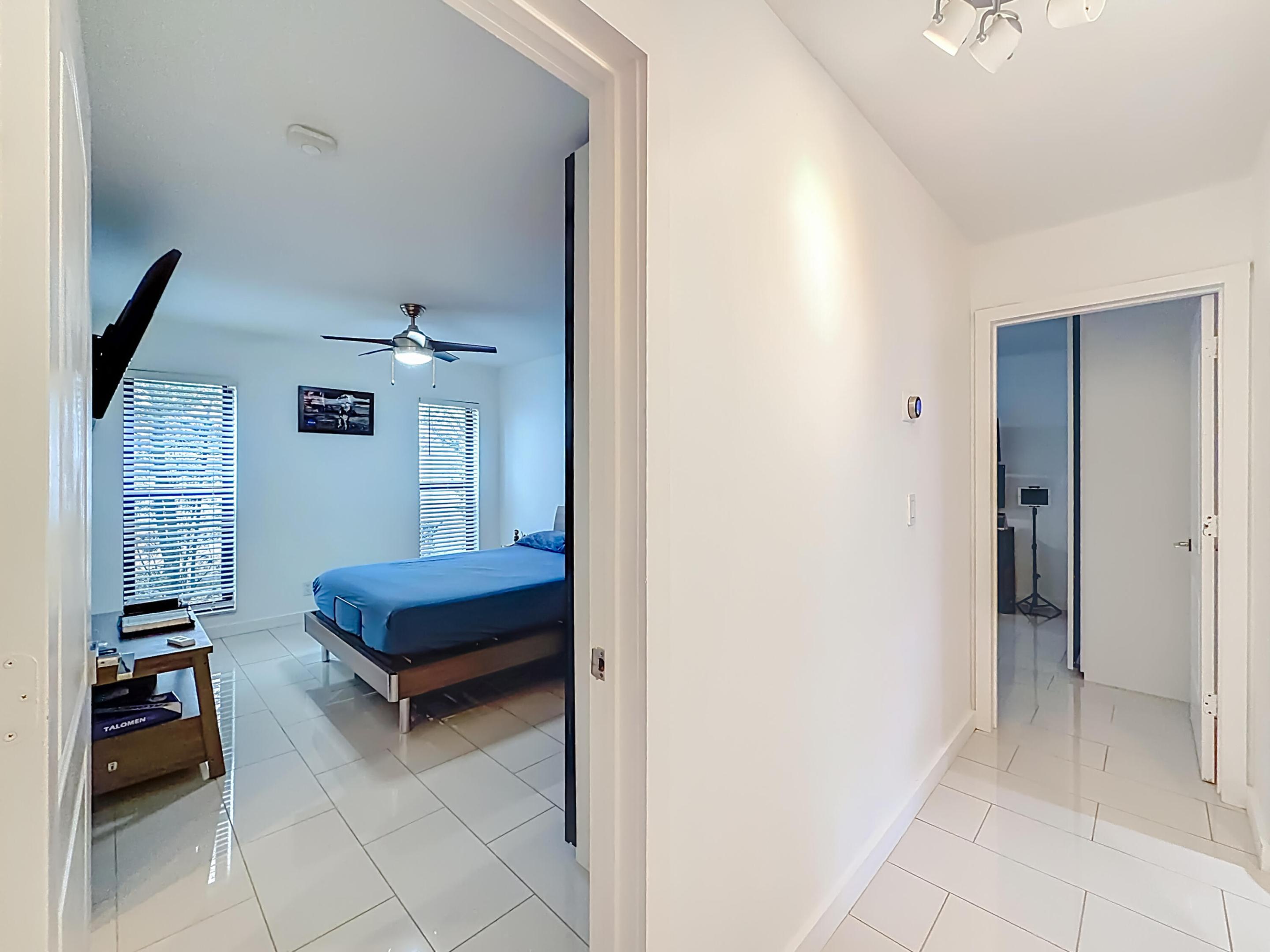 CORAL SPRINGS UNIVERSITY DRIVE - Residential