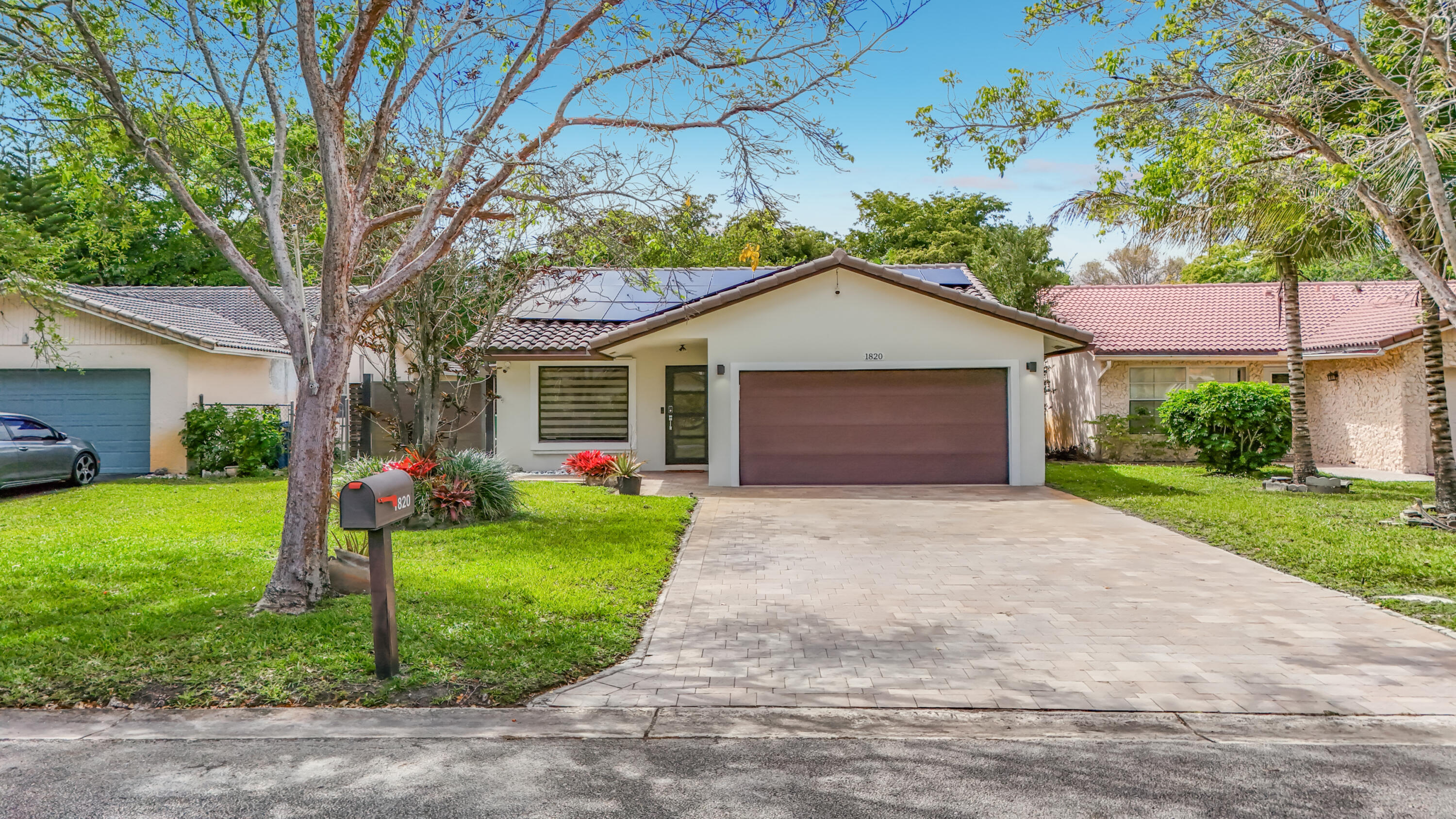 CORAL SPRINGS UNIVERSITY DRIVE - Residential