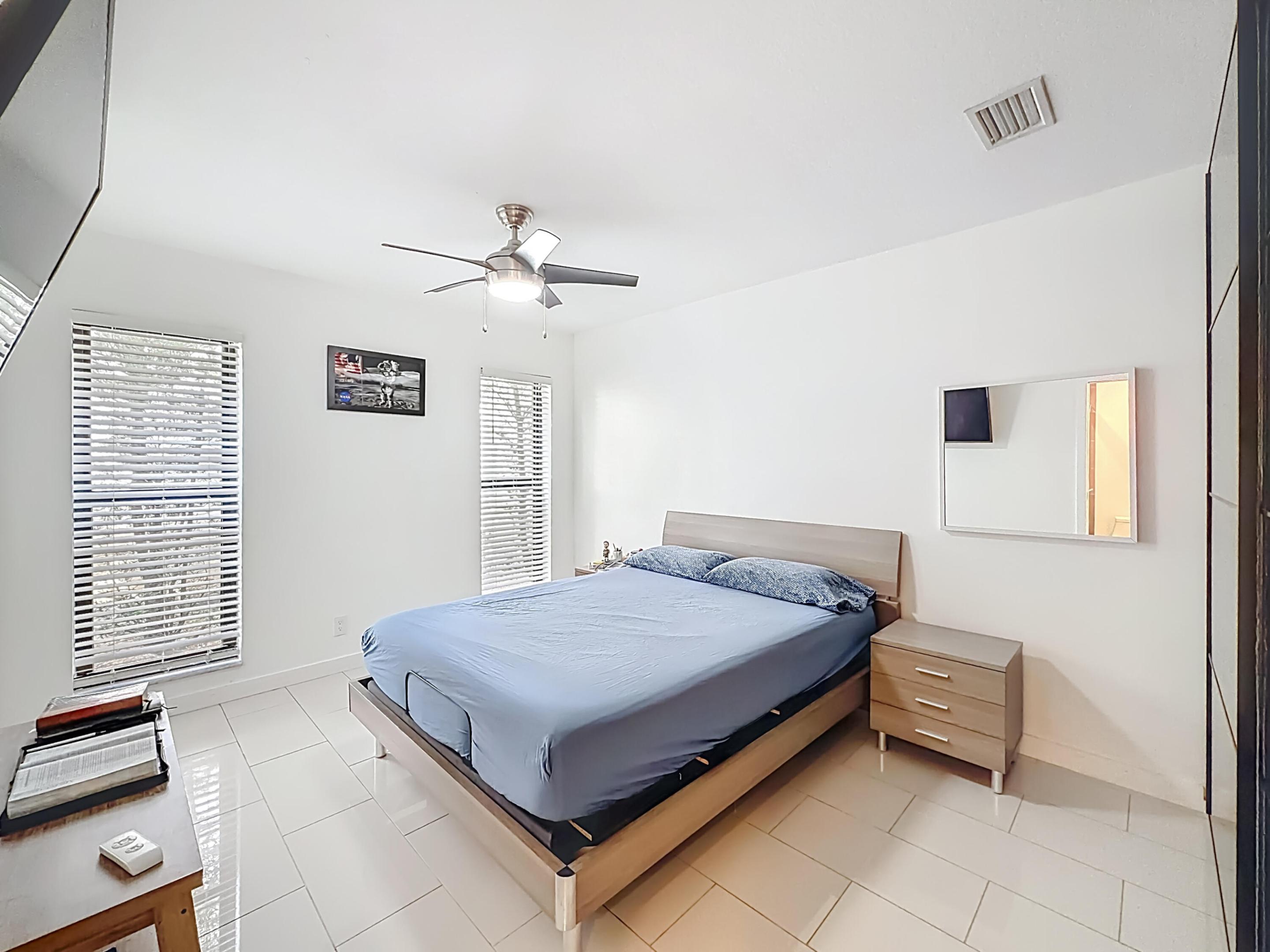 CORAL SPRINGS UNIVERSITY DRIVE - Residential
