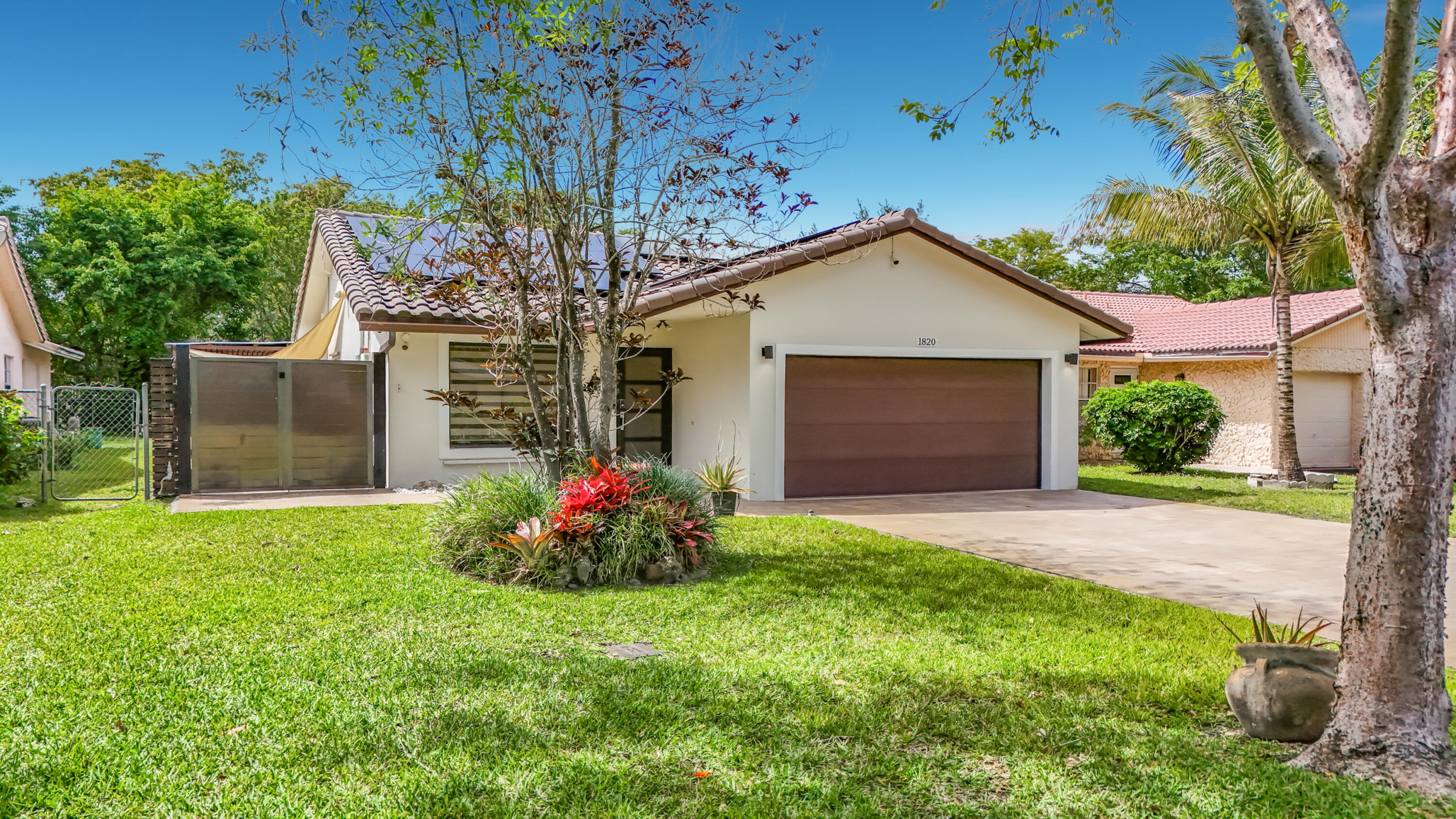 CORAL SPRINGS UNIVERSITY DRIVE - Residential