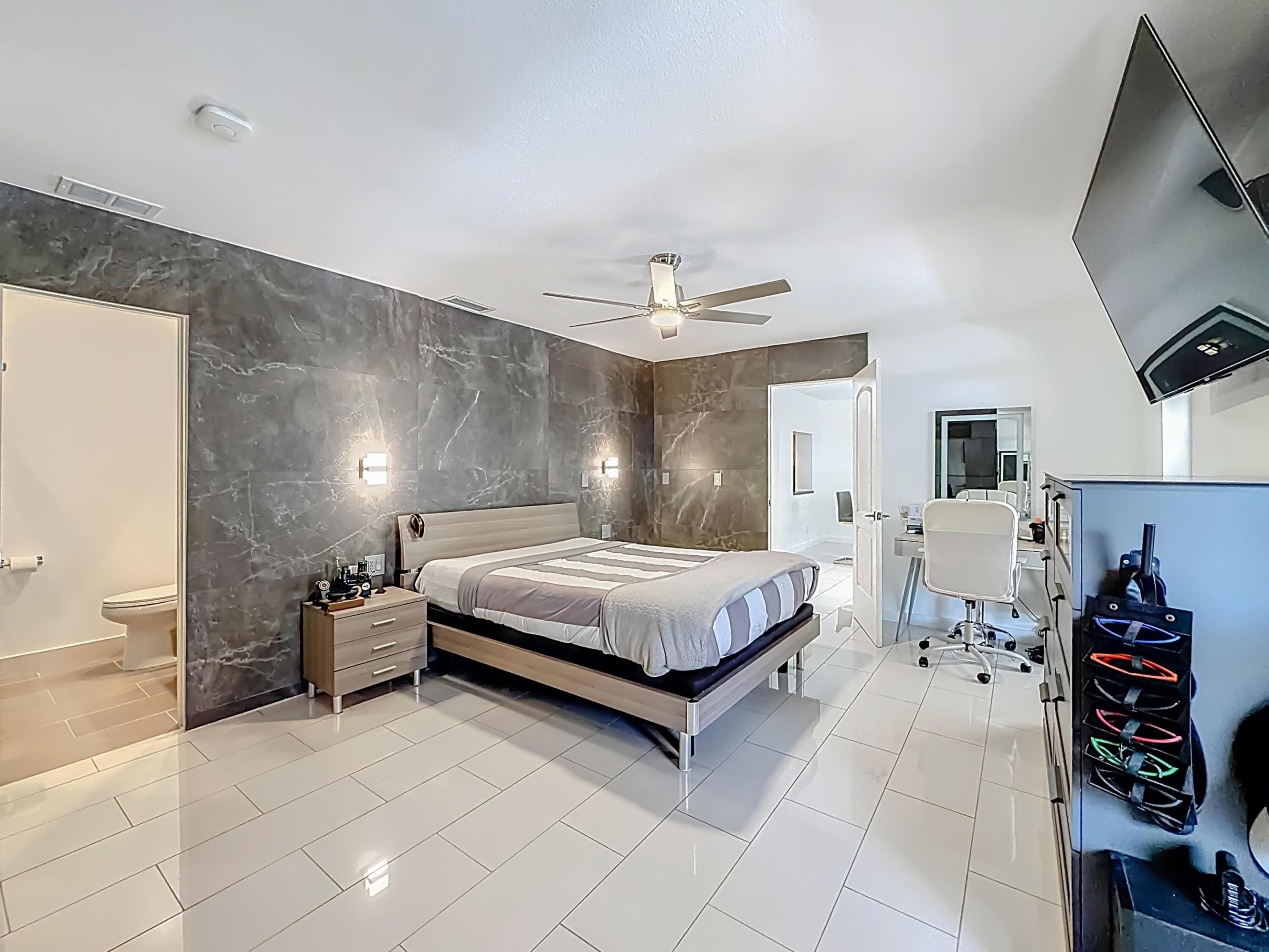 CORAL SPRINGS UNIVERSITY DRIVE - Residential