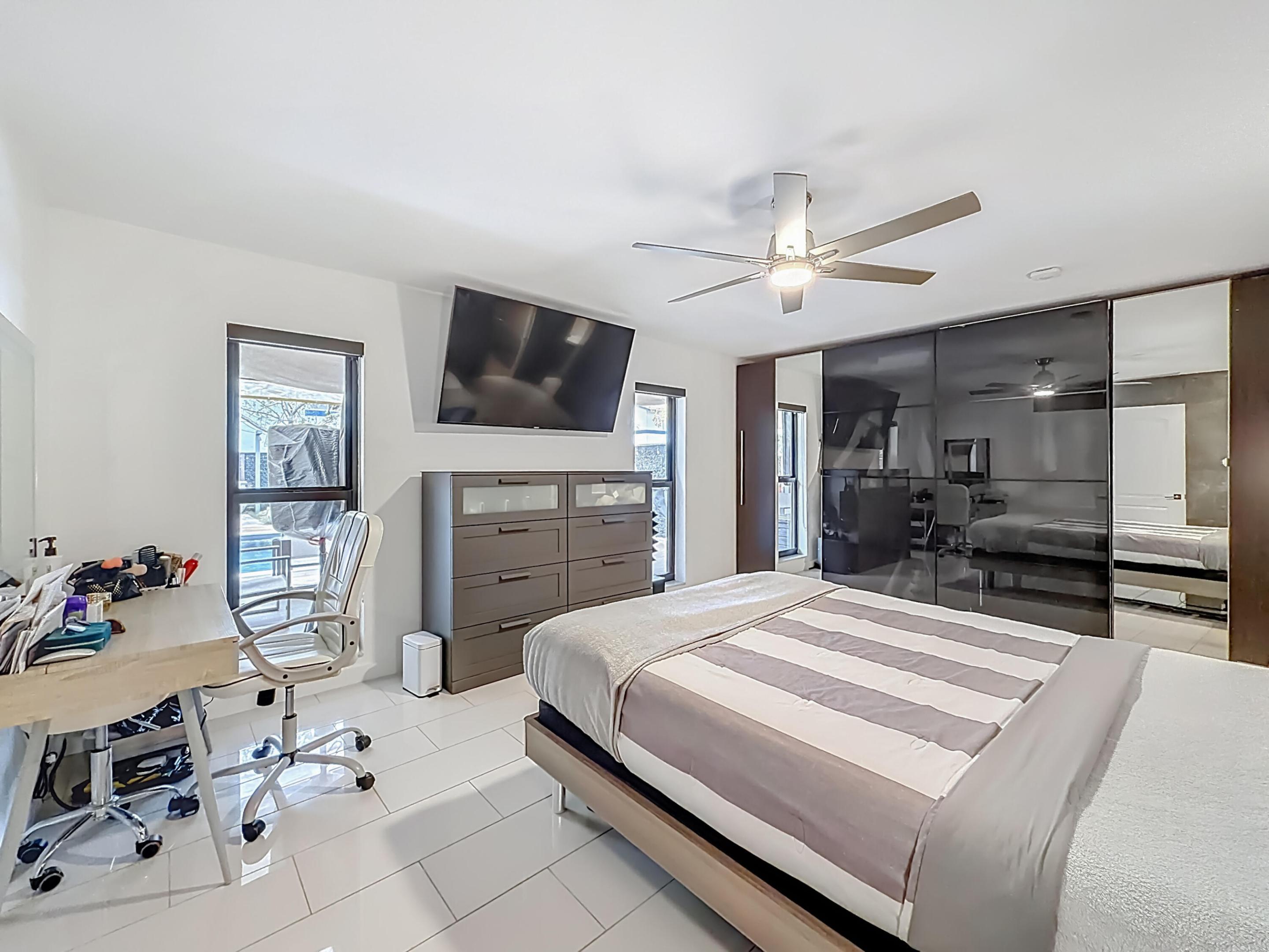 CORAL SPRINGS UNIVERSITY DRIVE - Residential