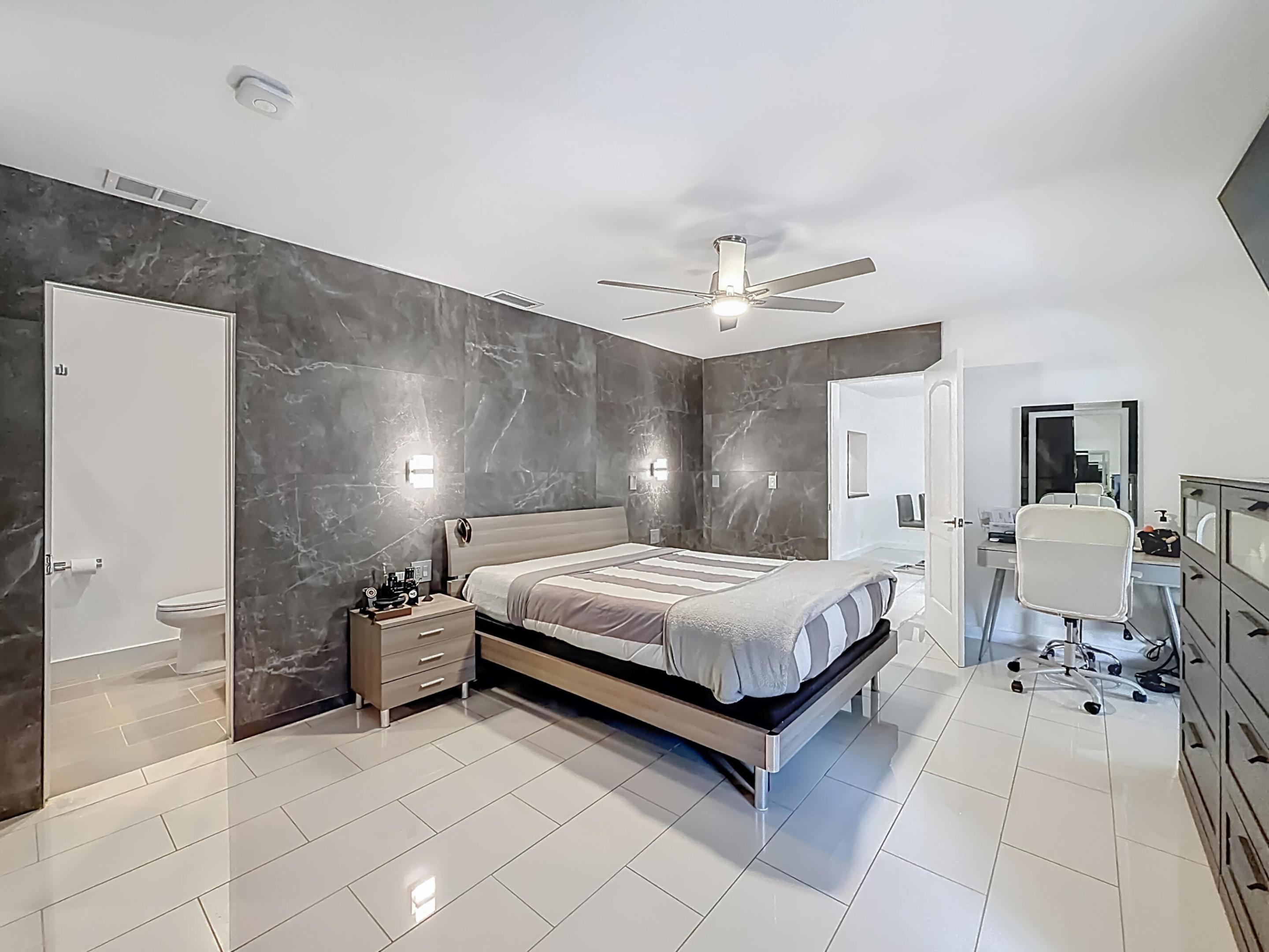 CORAL SPRINGS UNIVERSITY DRIVE - Residential