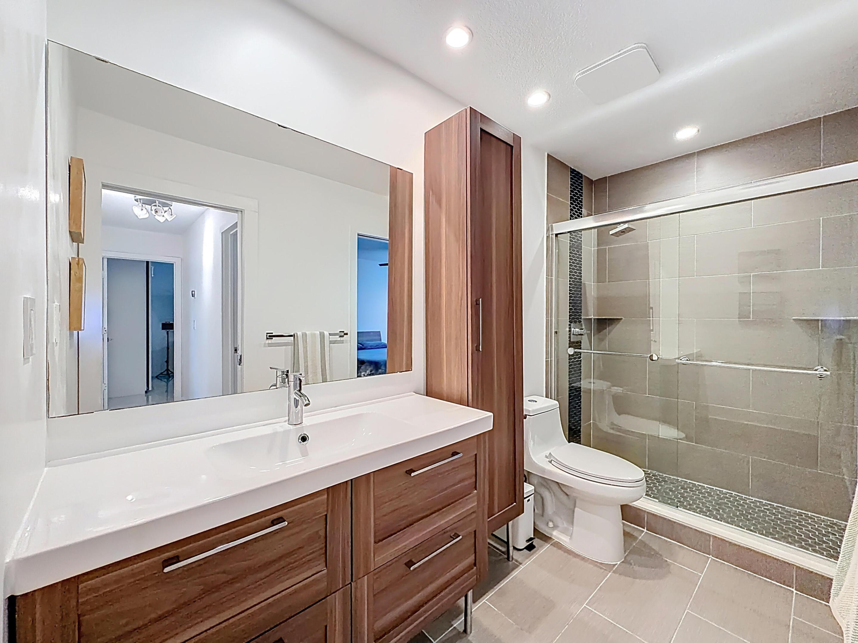 CORAL SPRINGS UNIVERSITY DRIVE - Residential