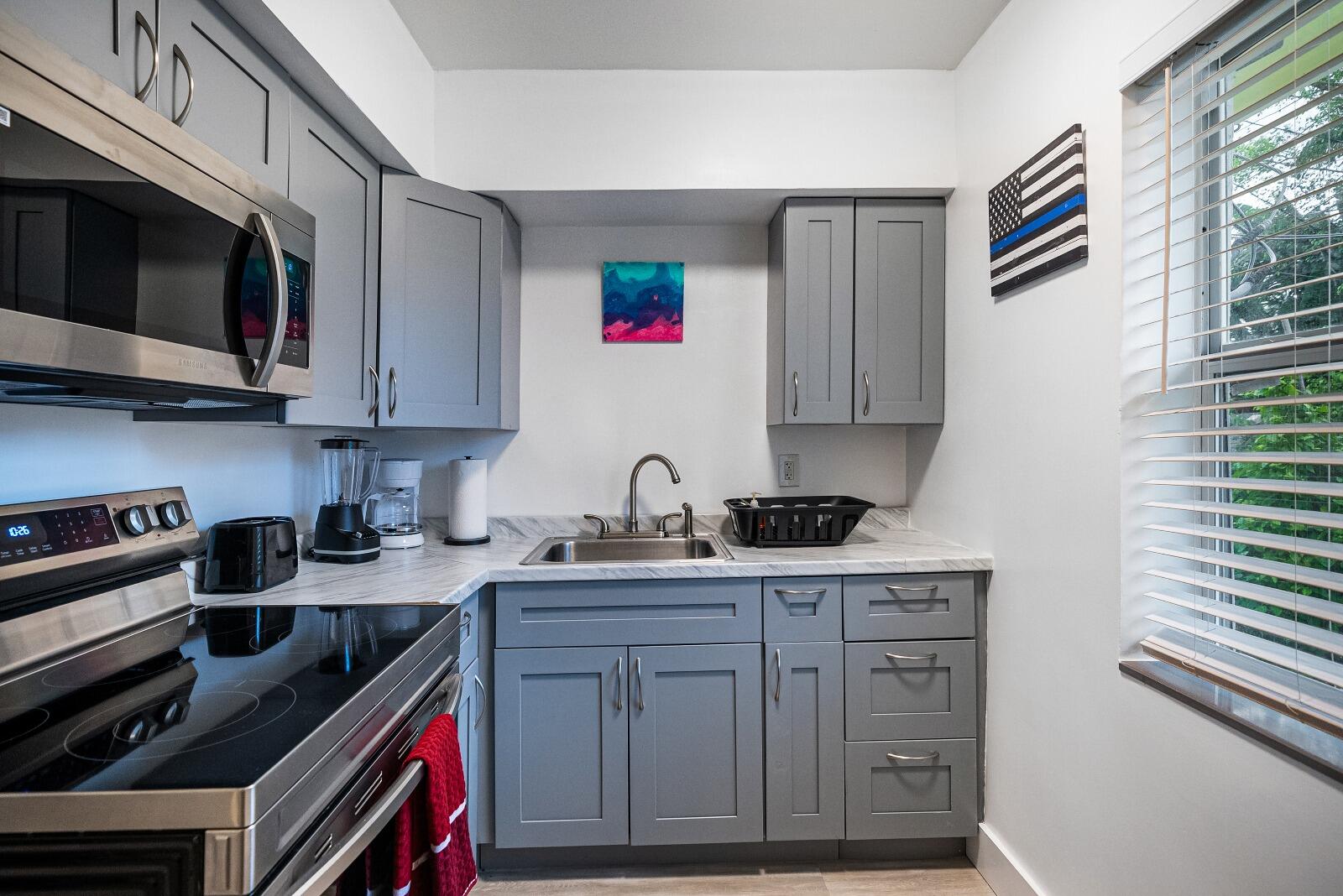 CAUSEWAY BAYFRONTS - Residential Income
