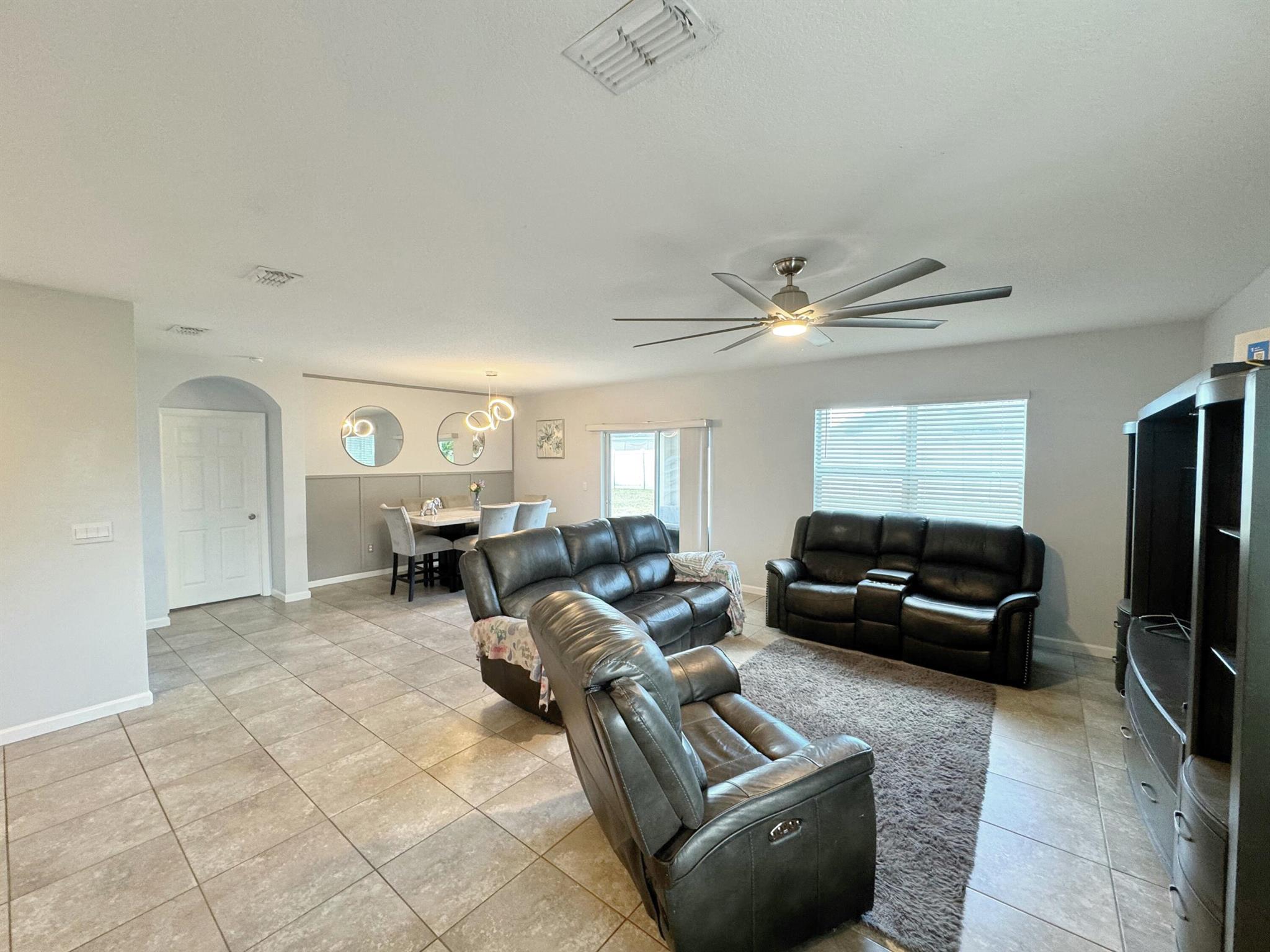 PORT ST LUCIE SECTION 19 - Residential