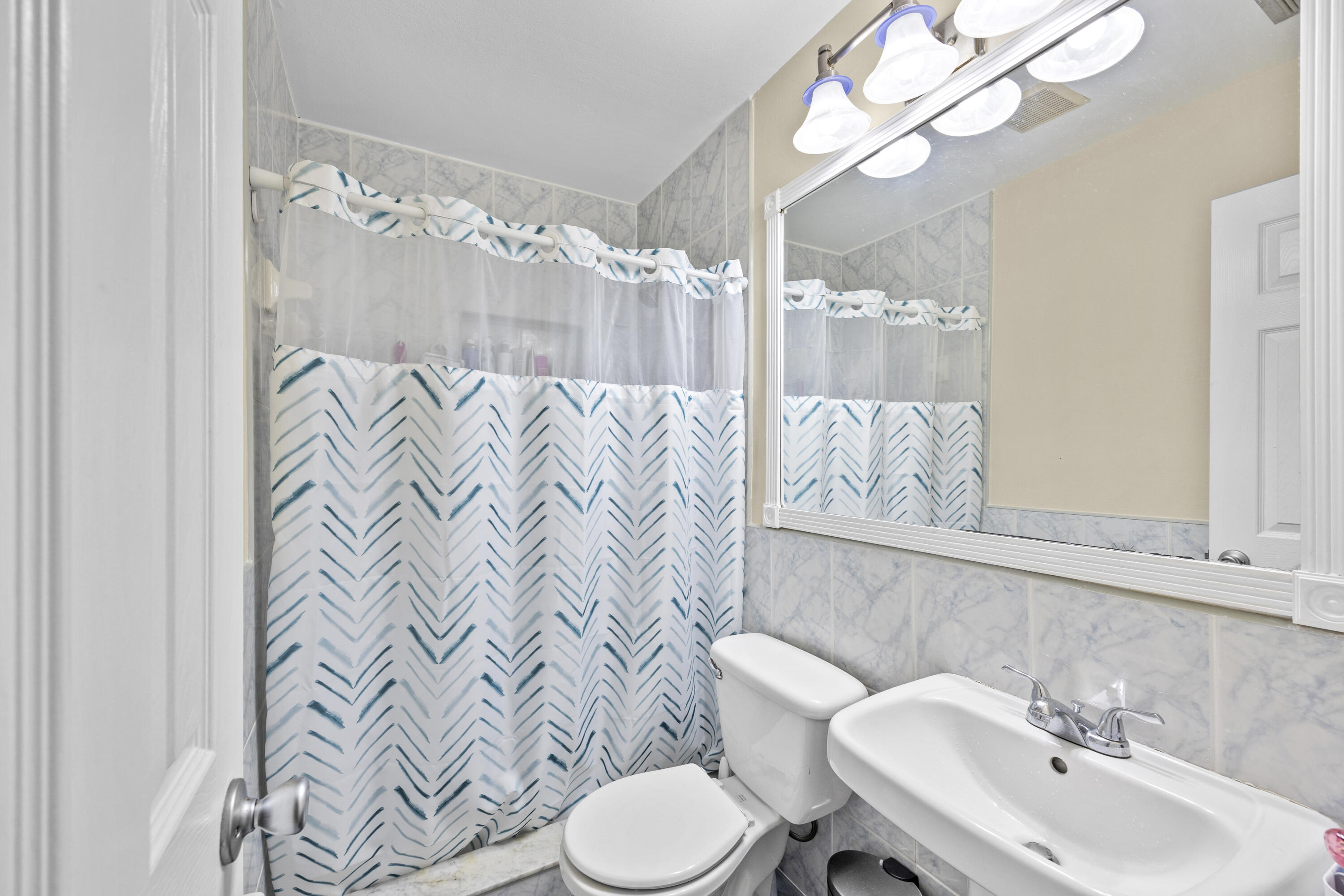 COUNTERPOINT ESTATES 7 - Residential