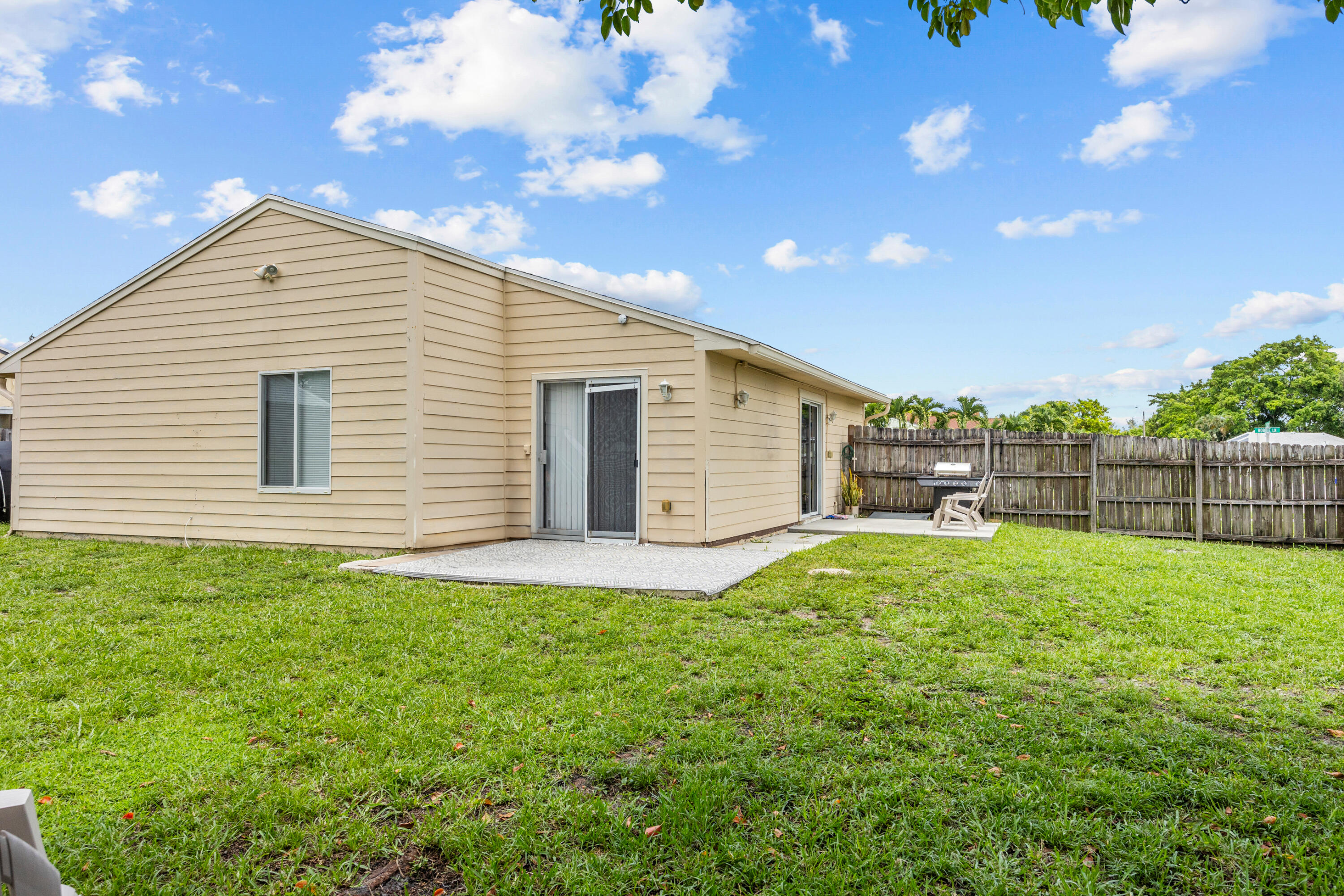 COUNTERPOINT ESTATES 7 - Residential