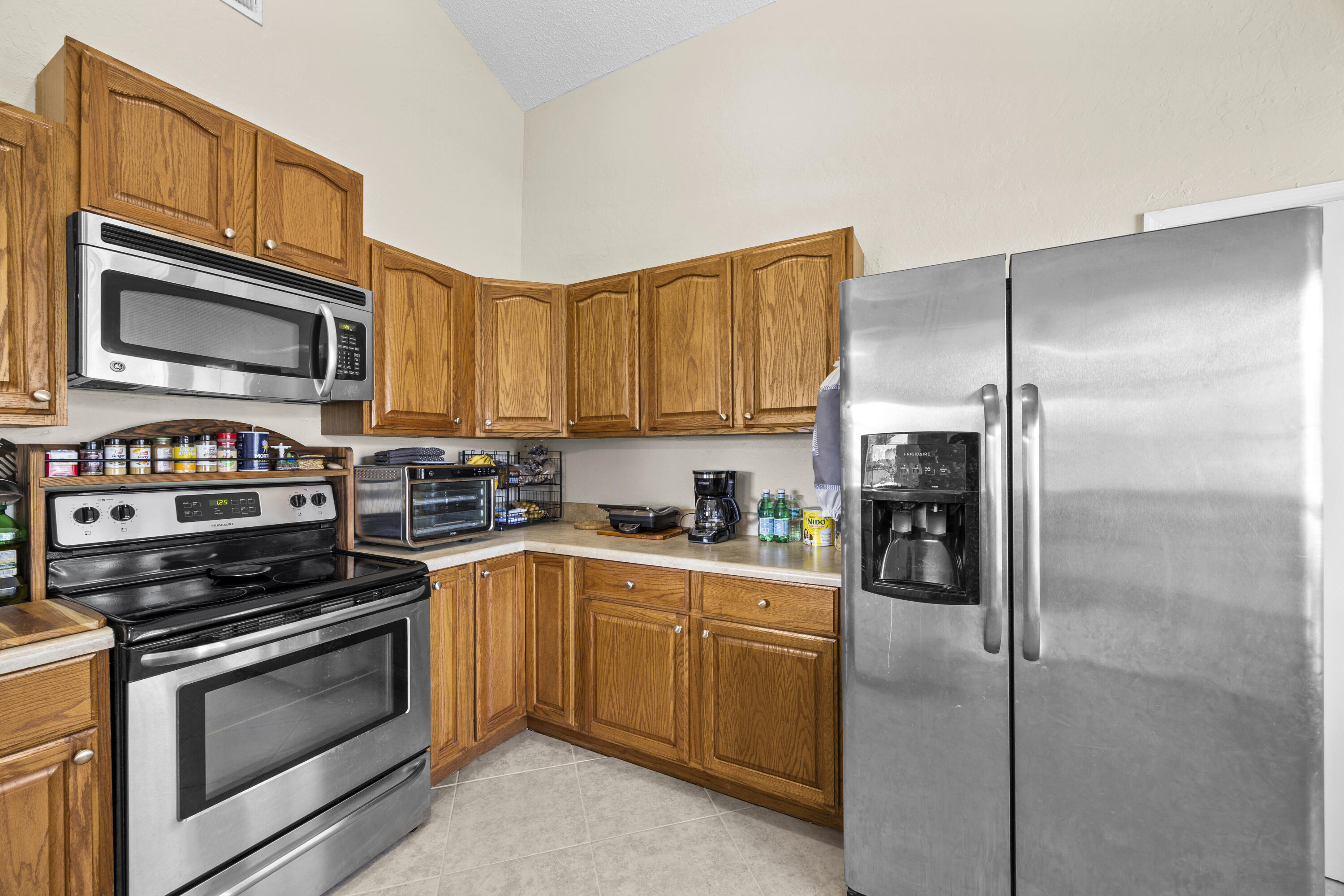 COUNTERPOINT ESTATES 7 - Residential