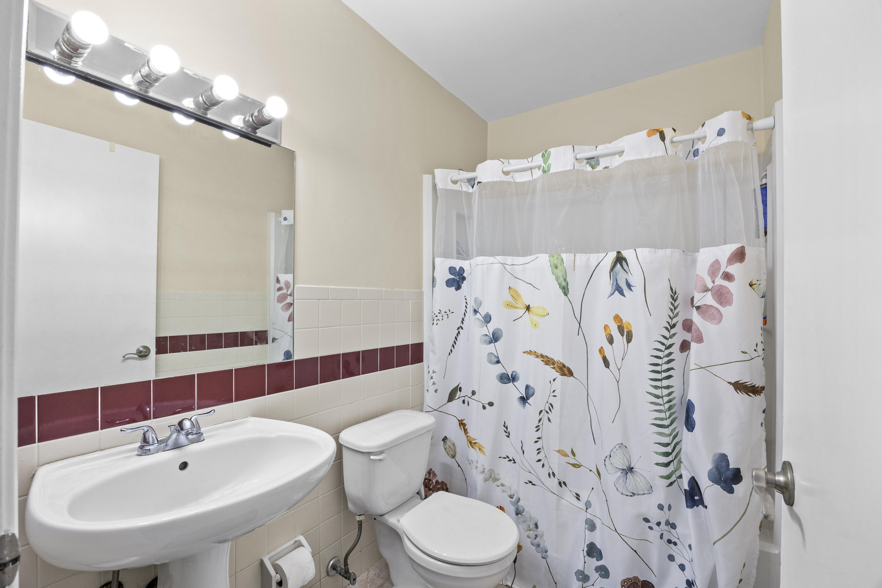 COUNTERPOINT ESTATES 7 - Residential