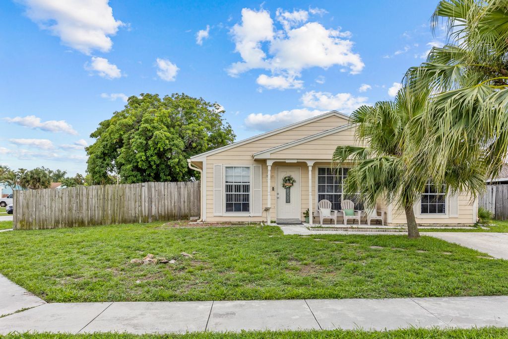 Photo of 10552 Bobbie Lane, Royal Palm Beach, FL 33411 (MLS # R11168435)