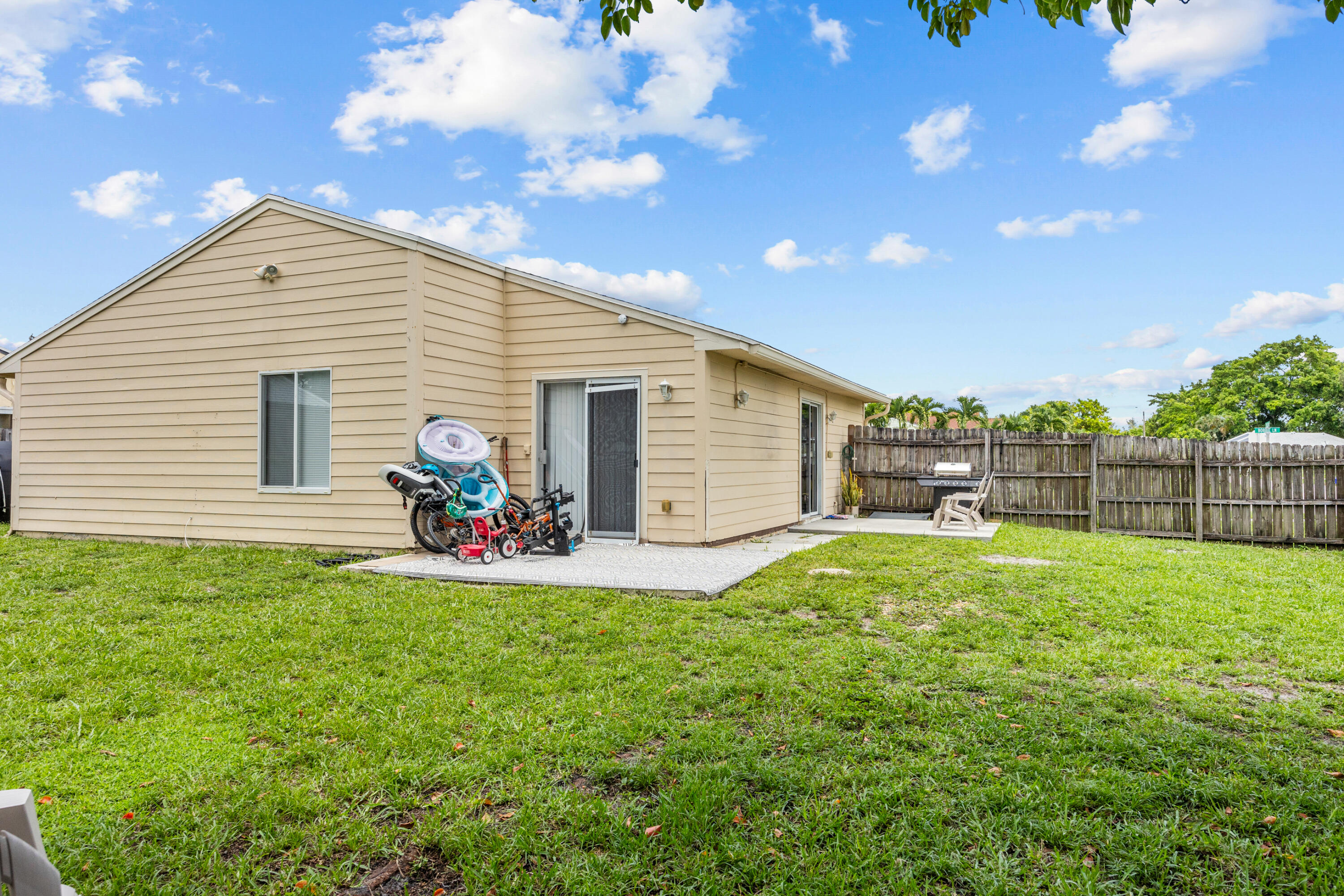 COUNTERPOINT ESTATES 7 - Residential