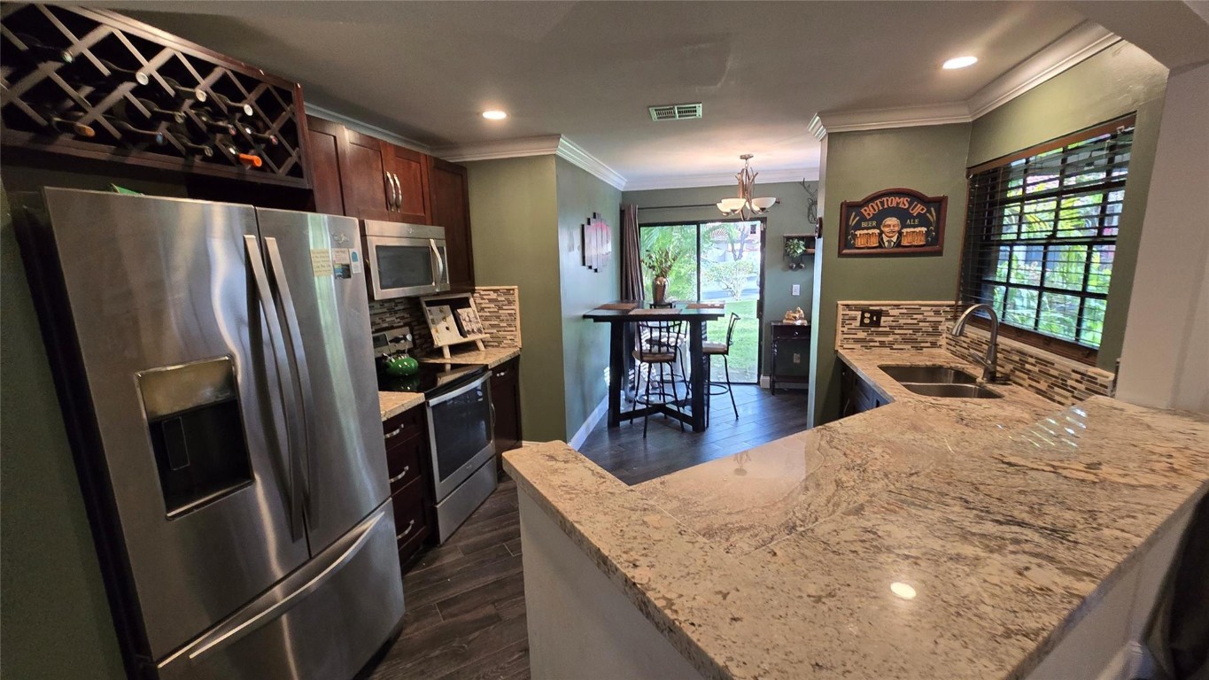 LAKEVIEW COURTS AT JACARA - Residential